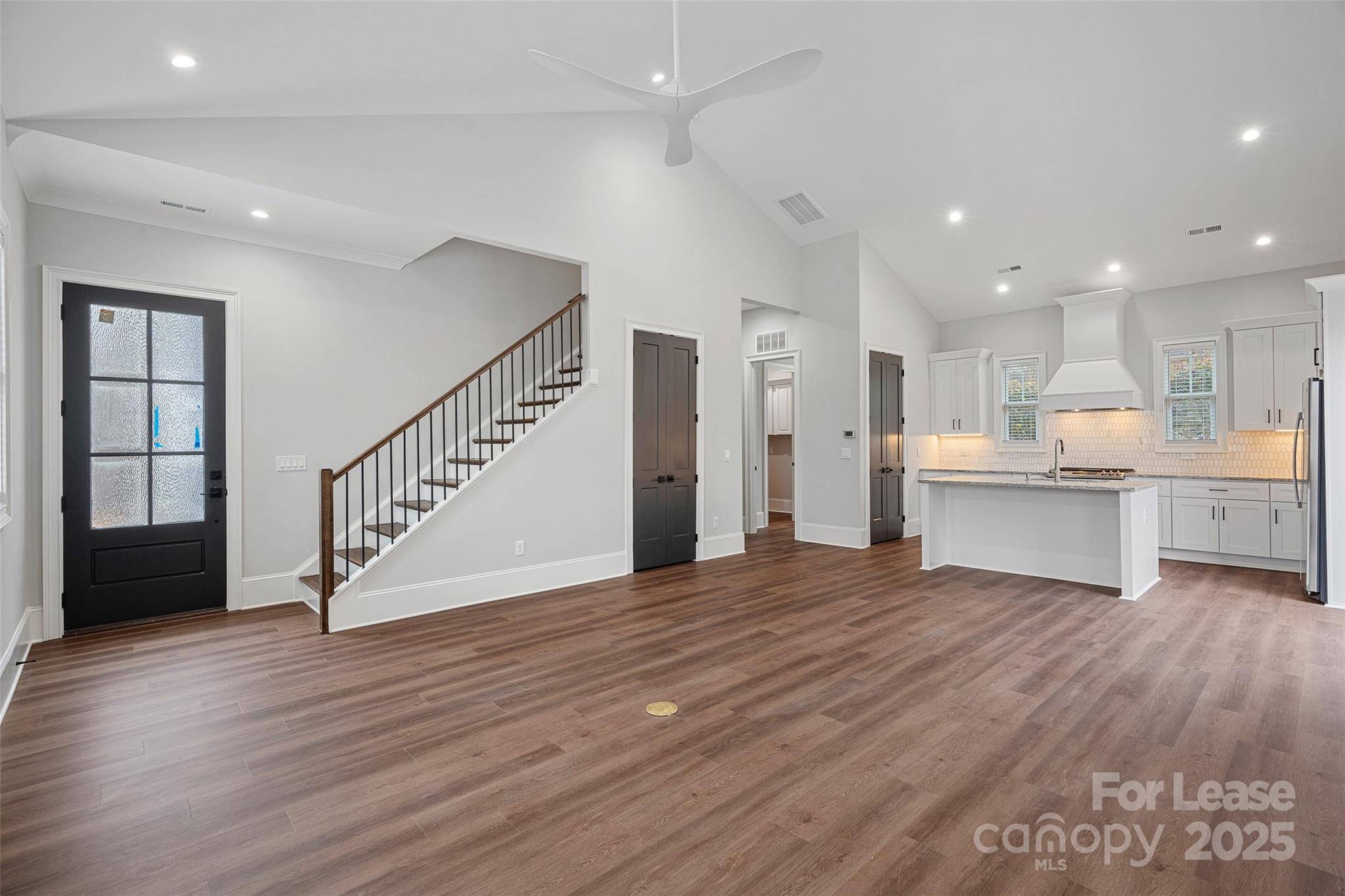 Davidson, NC 28036,805 Naples DR