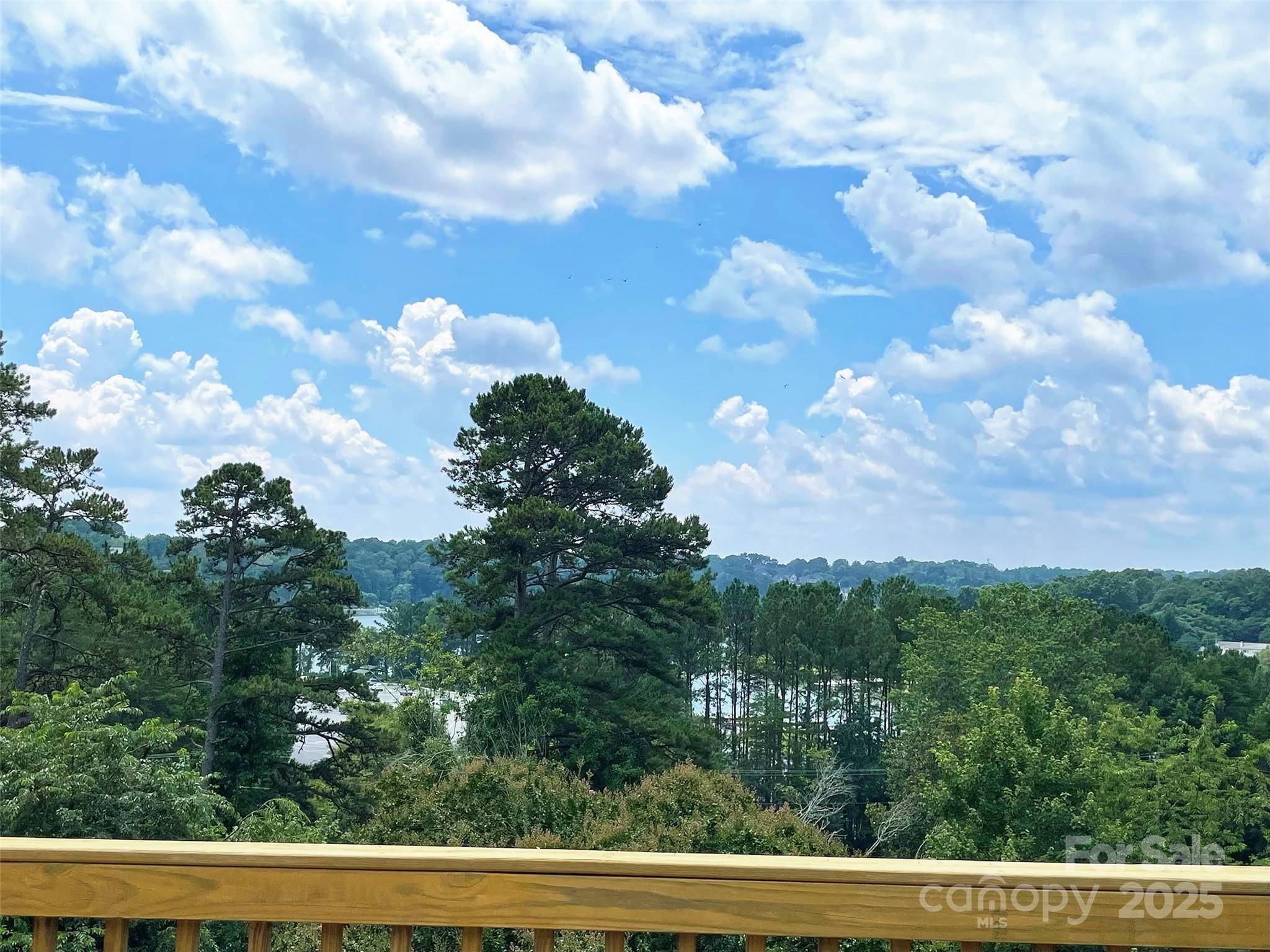 Hickory, NC 28601,114 Joe Teague RD