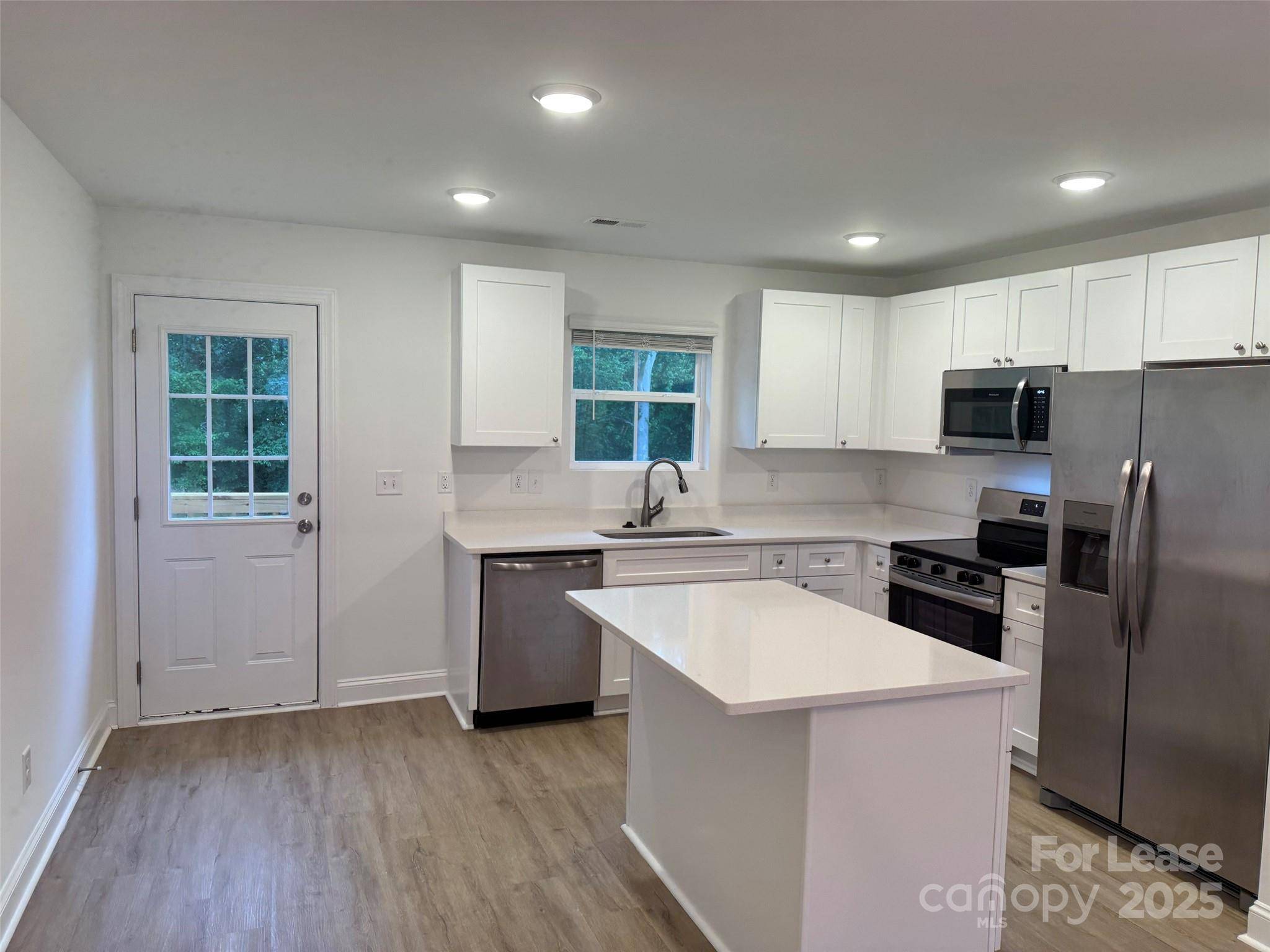 Kannapolis, NC 28083,767 Hillside ST