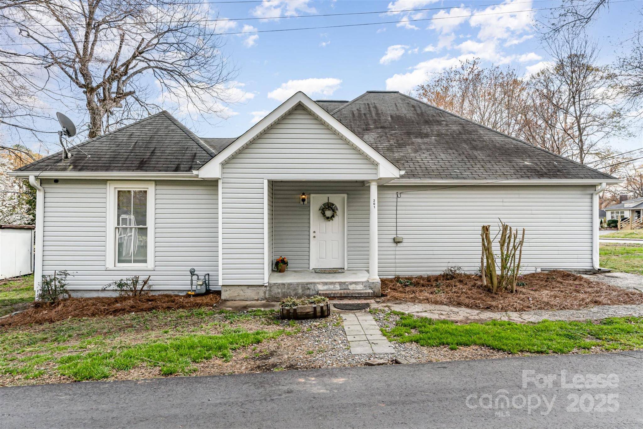 Mount Holly, NC 28120,201 Tuckaseege RD