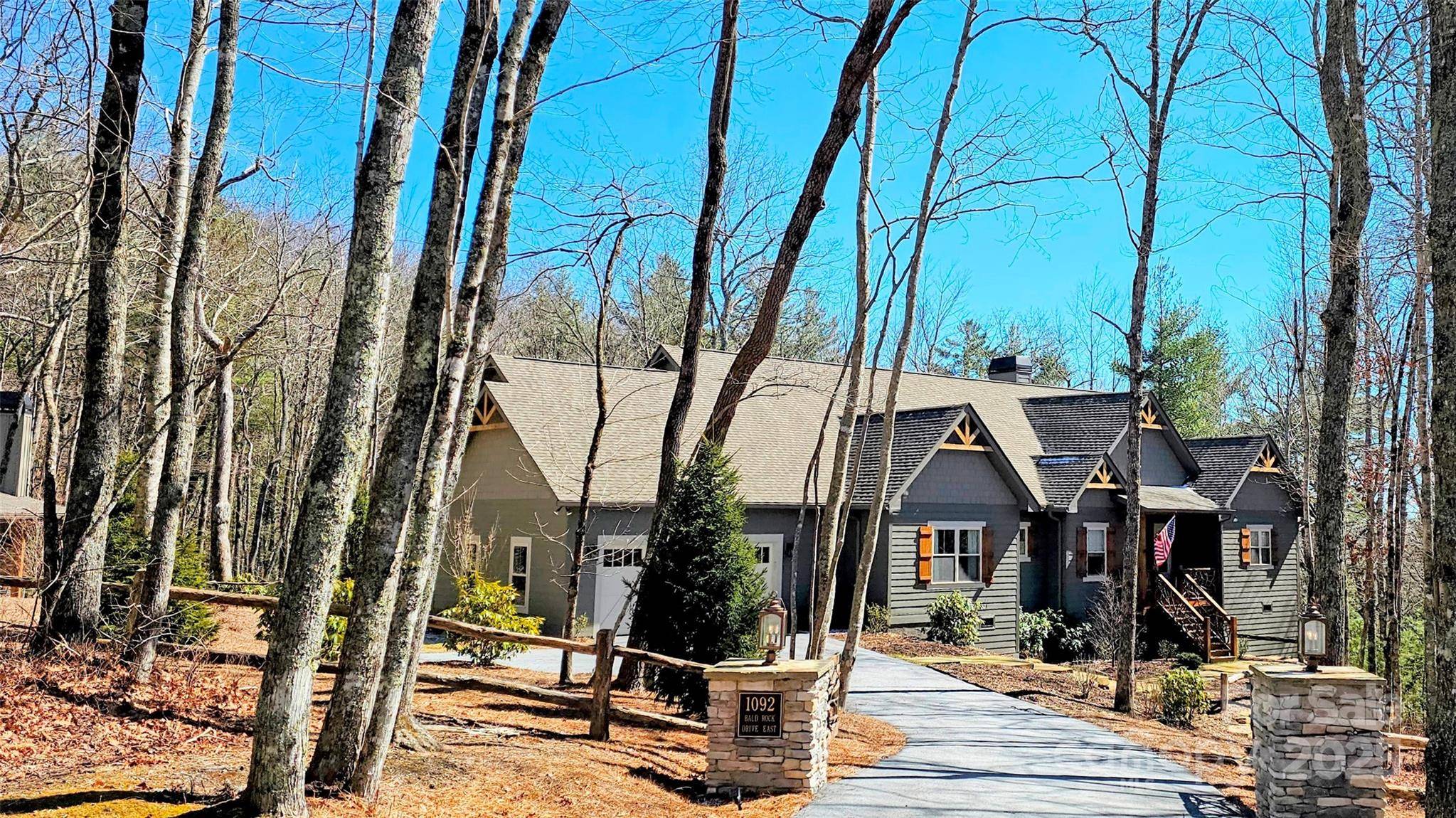 Sapphire, NC 28774,1092 E Bald Rock DR