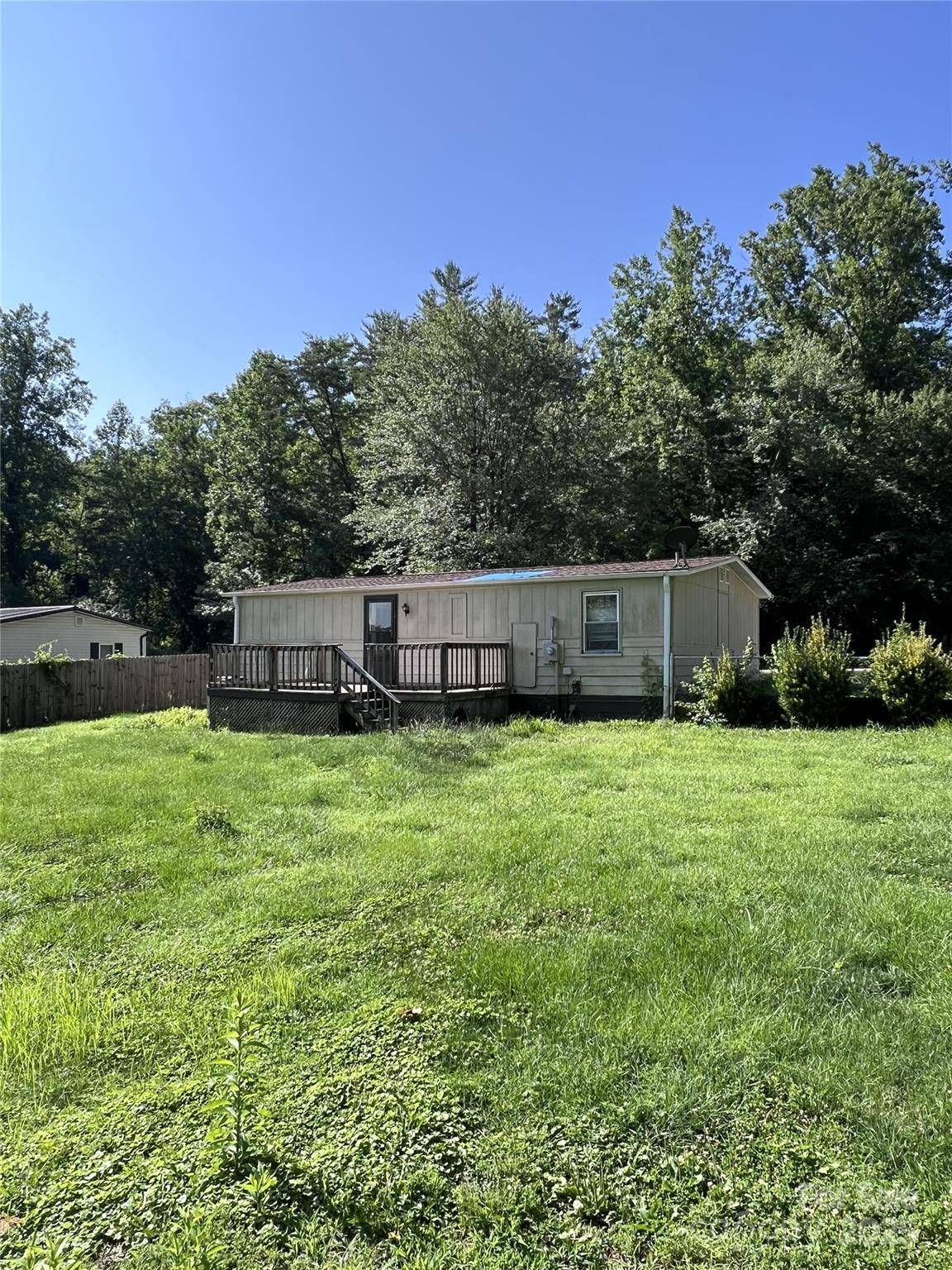 Hendersonville, NC 28791,150 Piney Ridge DR