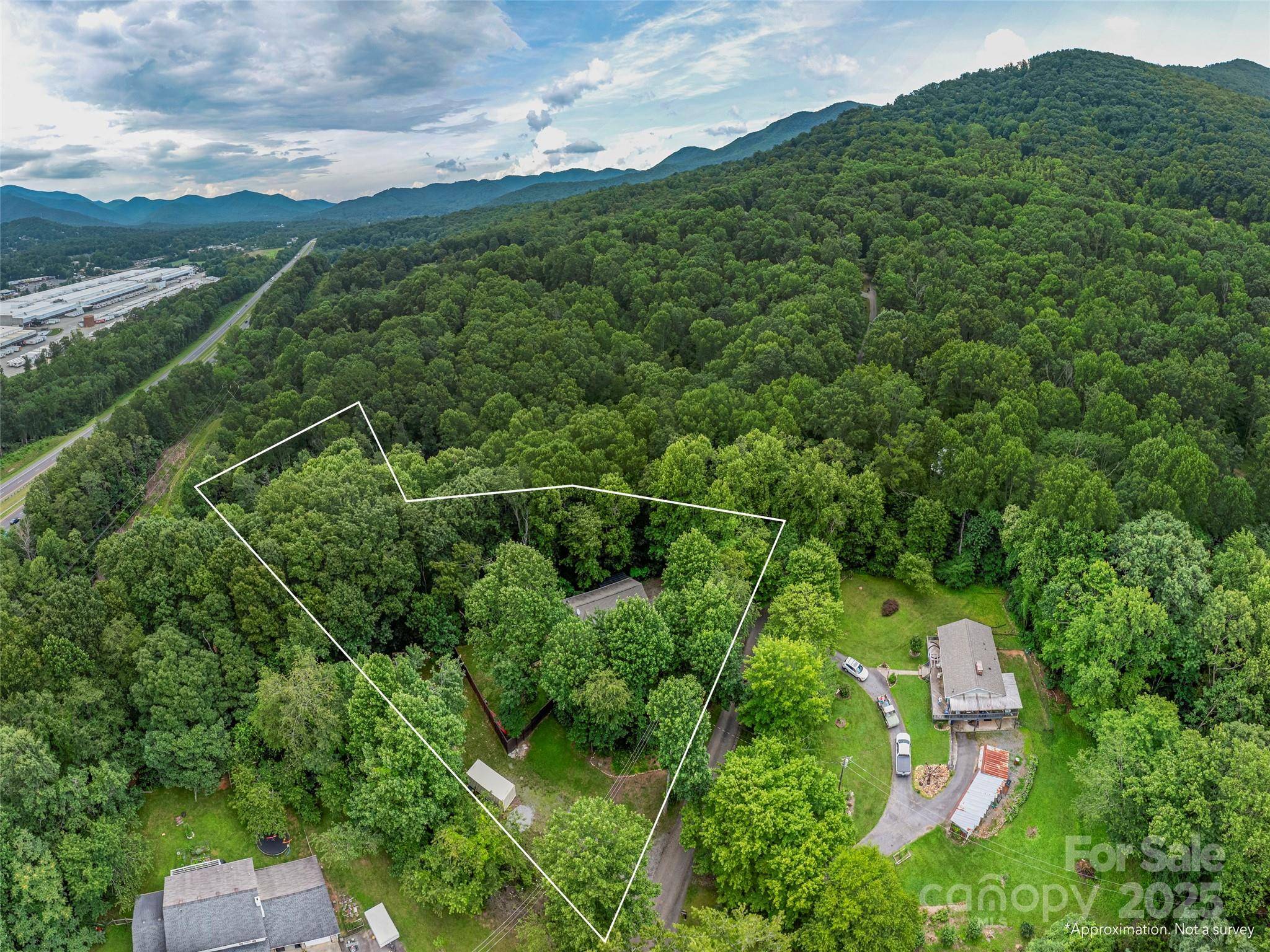 Swannanoa, NC 28778,15 Maplewood DR