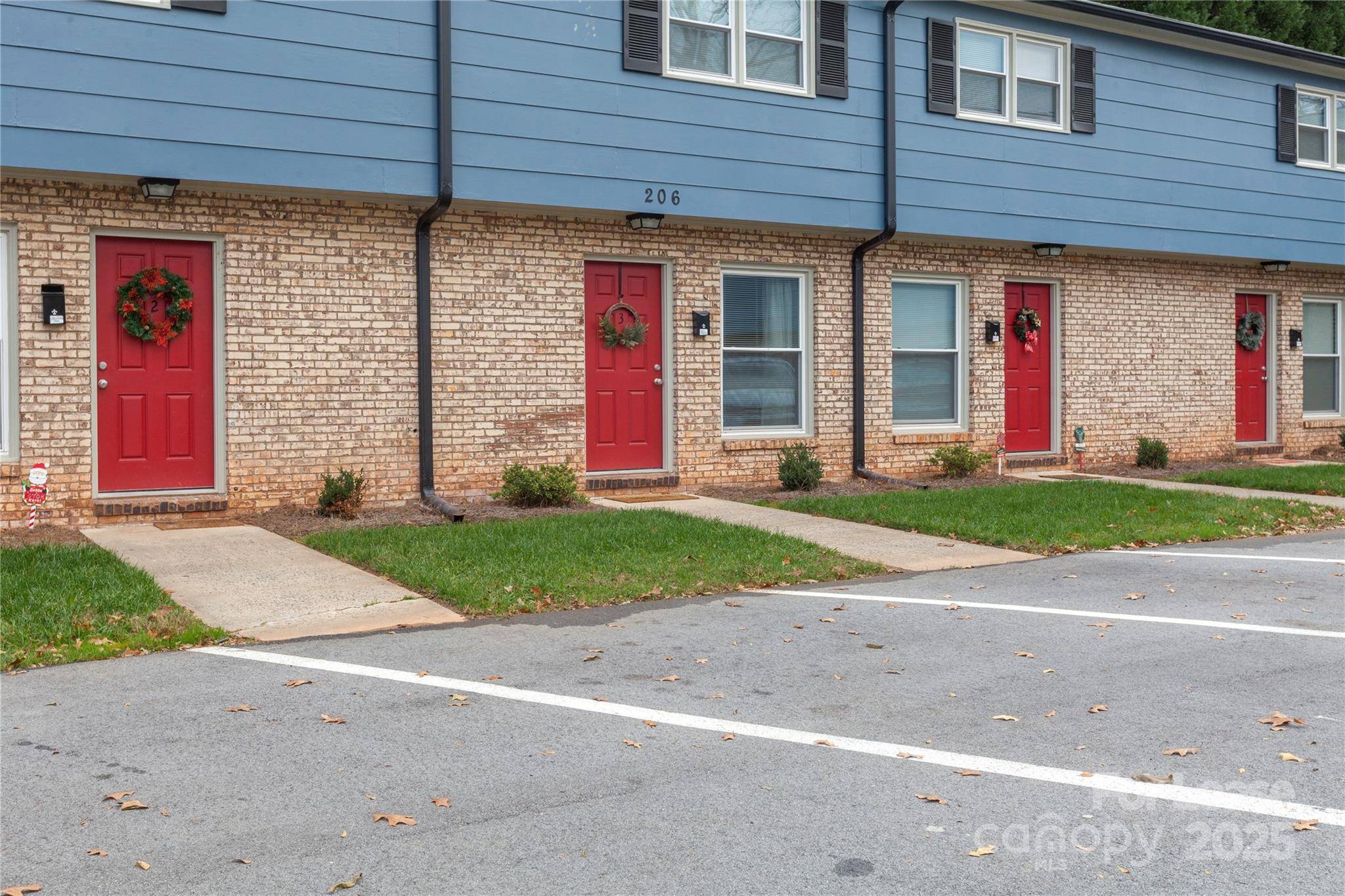 Mount Holly, NC 28120,200 E Glendale AVE #1