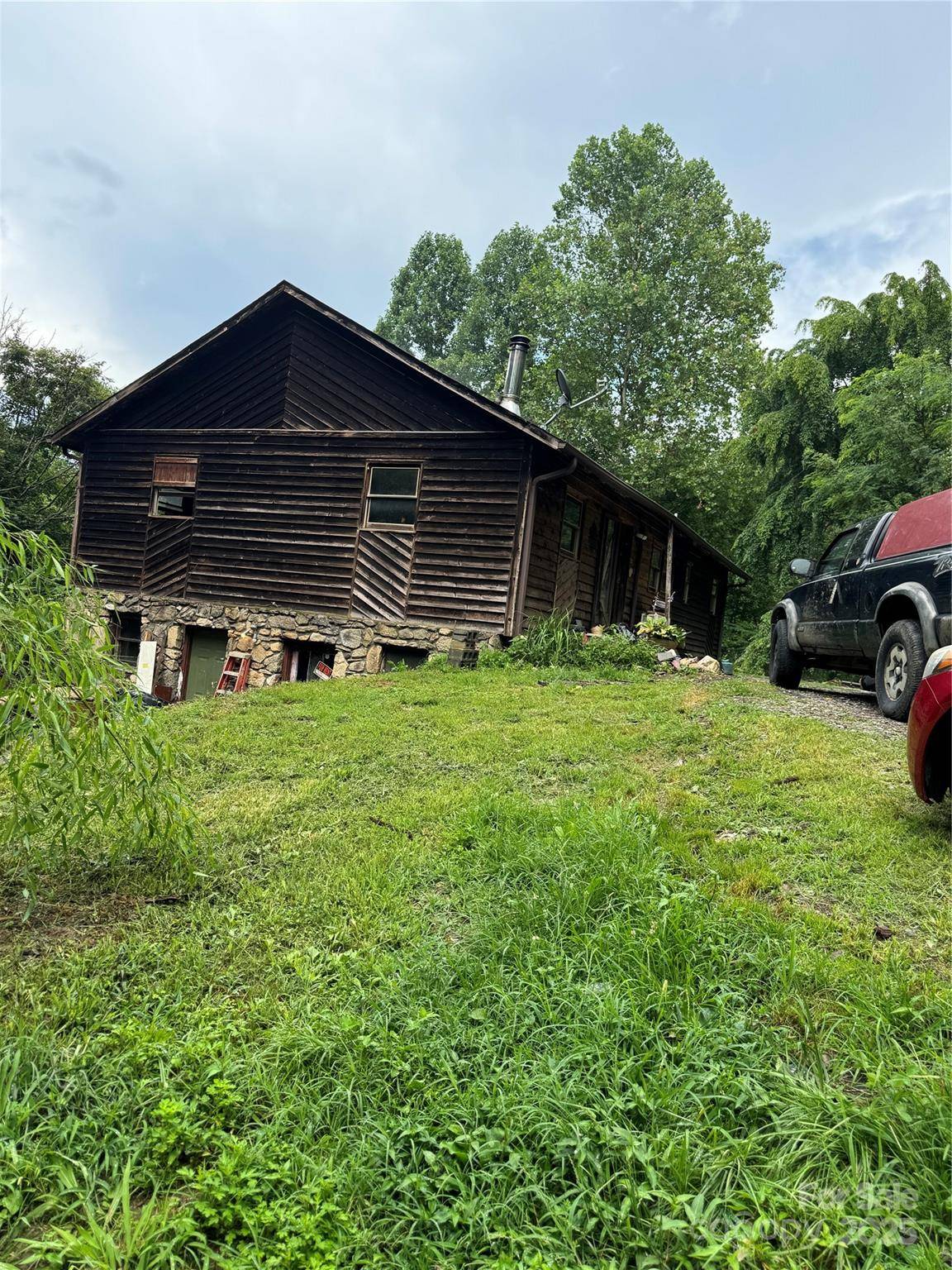 Marshall, NC 28753,321 Henry Worley LN