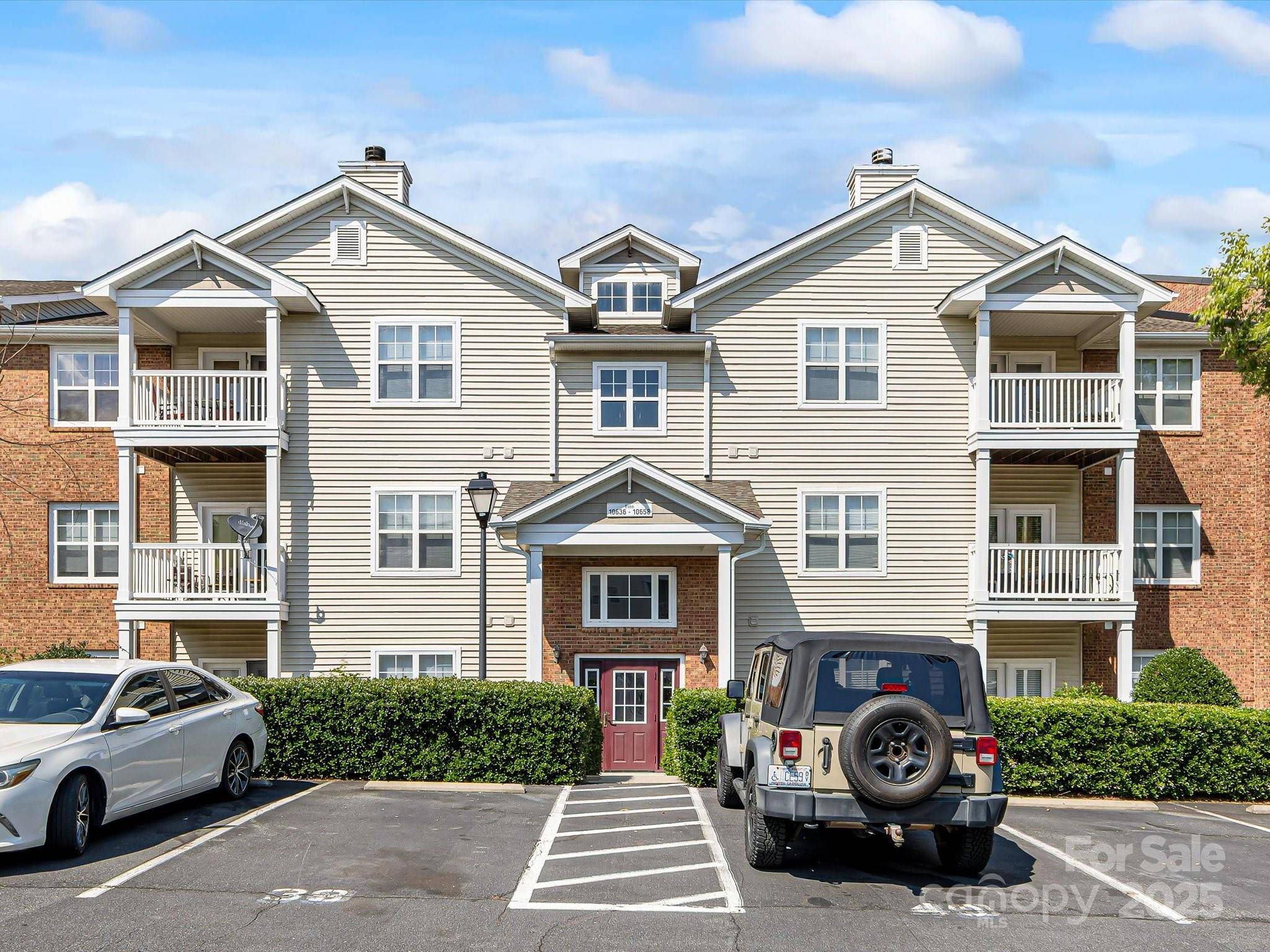Charlotte, NC 28262,10650 Hill Point CT