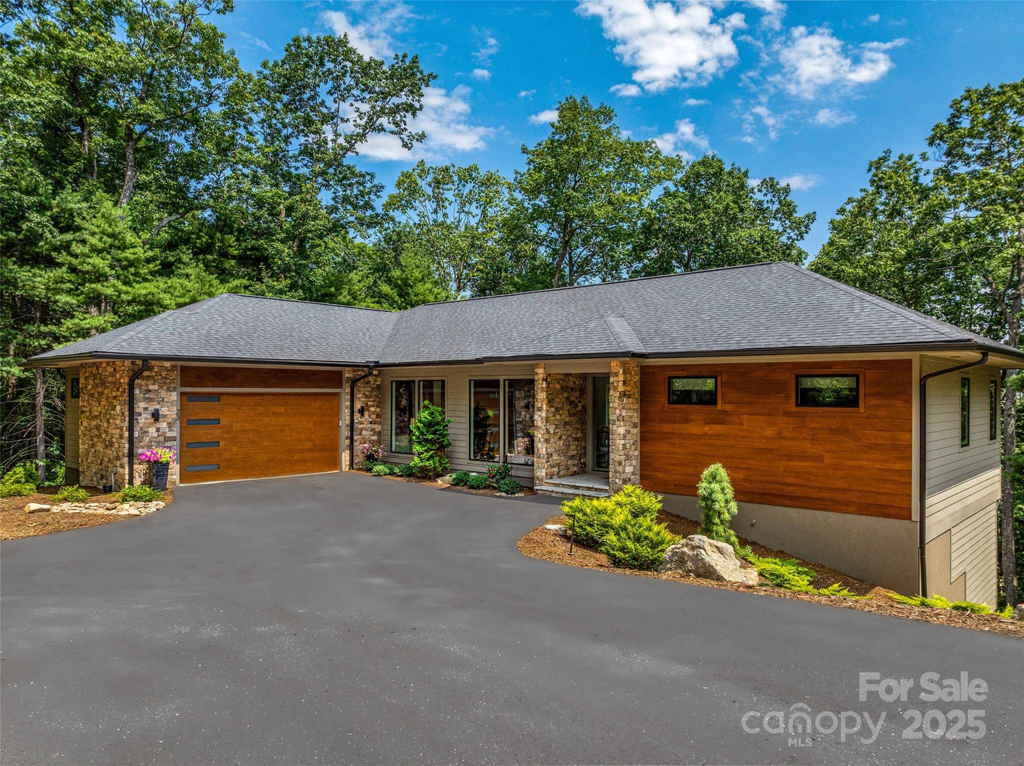 Flat Rock, NC 28731,23 Haverhill CT