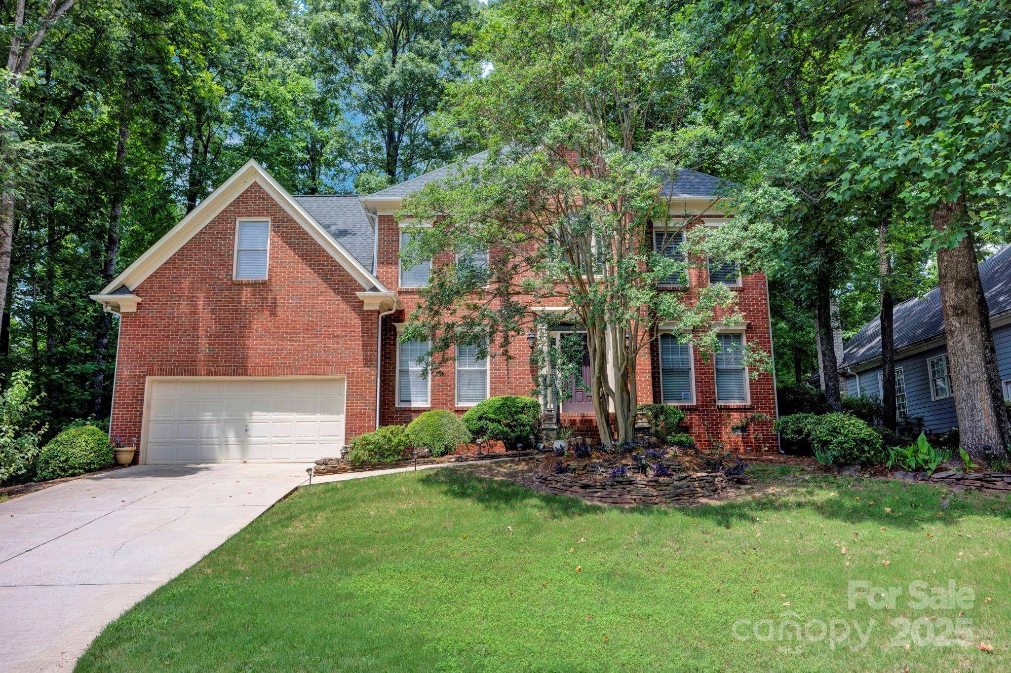 Charlotte, NC 28269,5138 Foxbriar TRL