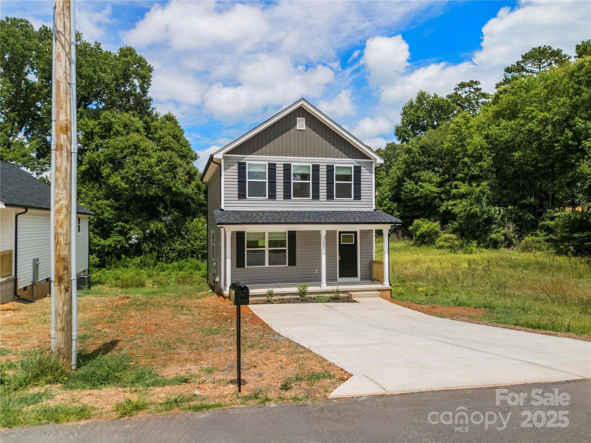 Albemarle, NC 28001,207 S Slack ST
