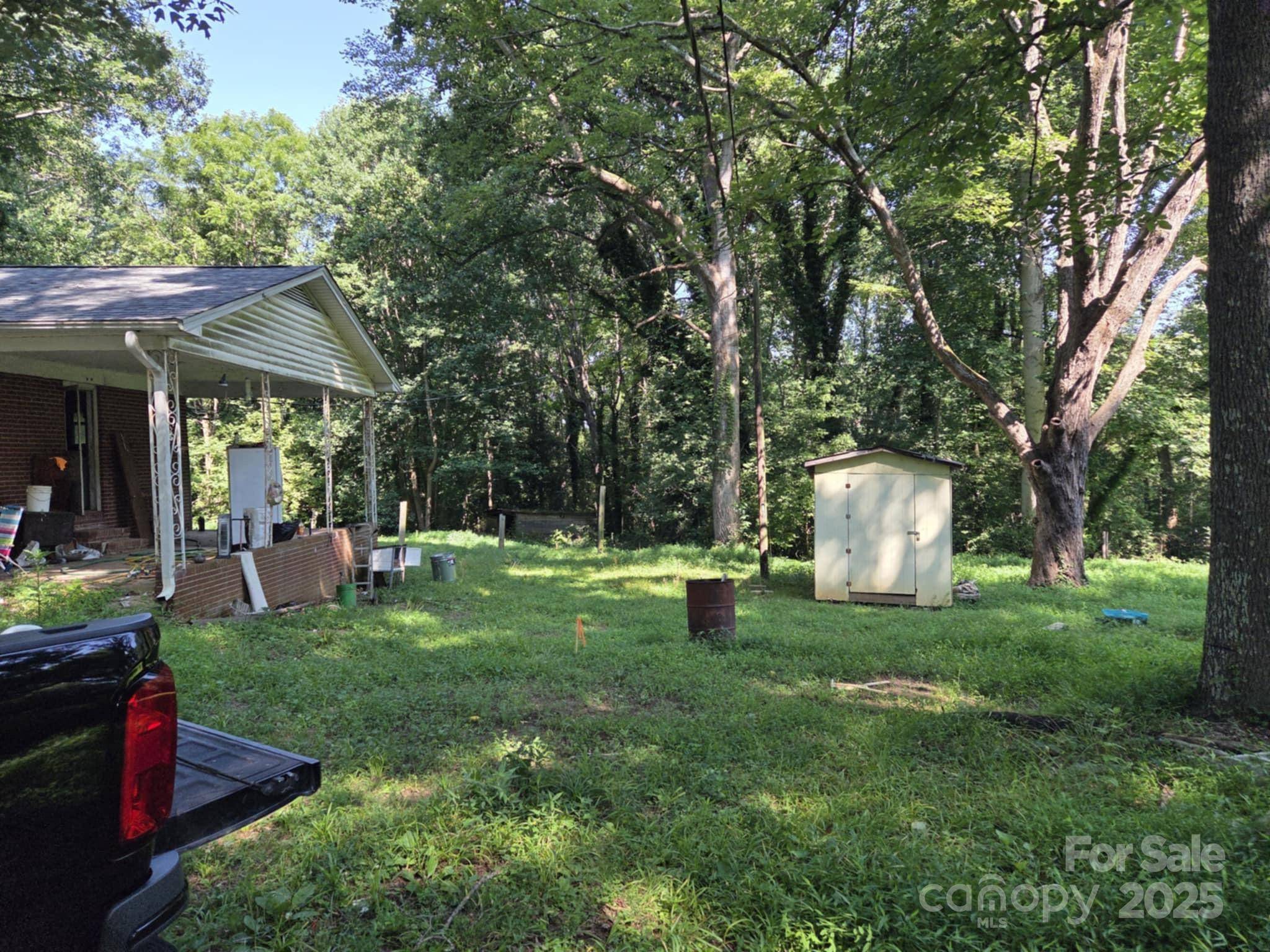 Stanley, NC 28164,520 Summerow RD