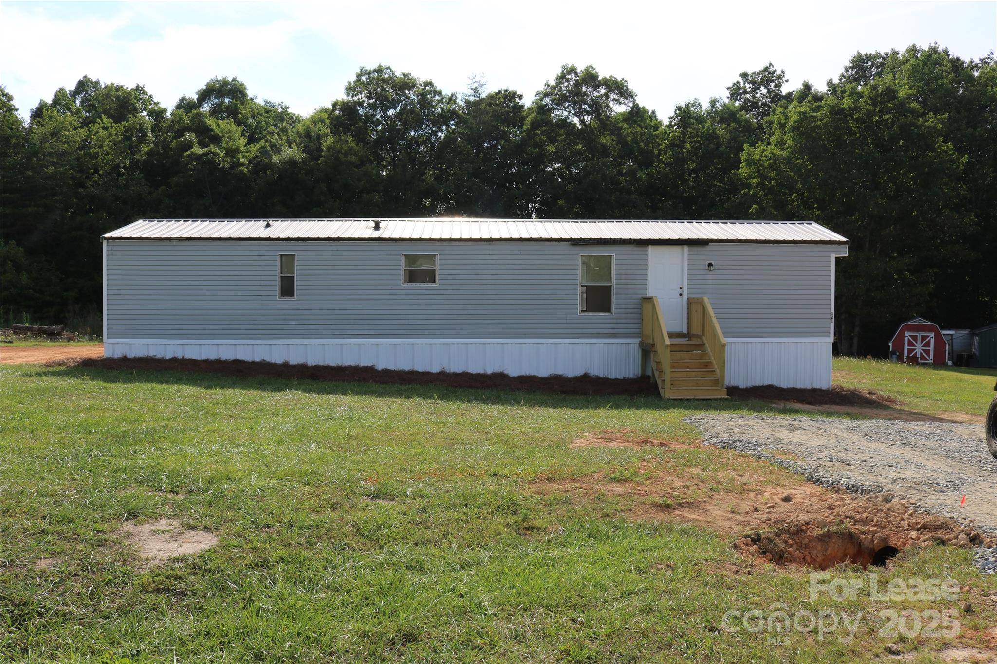 Lawndale, NC 28090,121 Newfield CT
