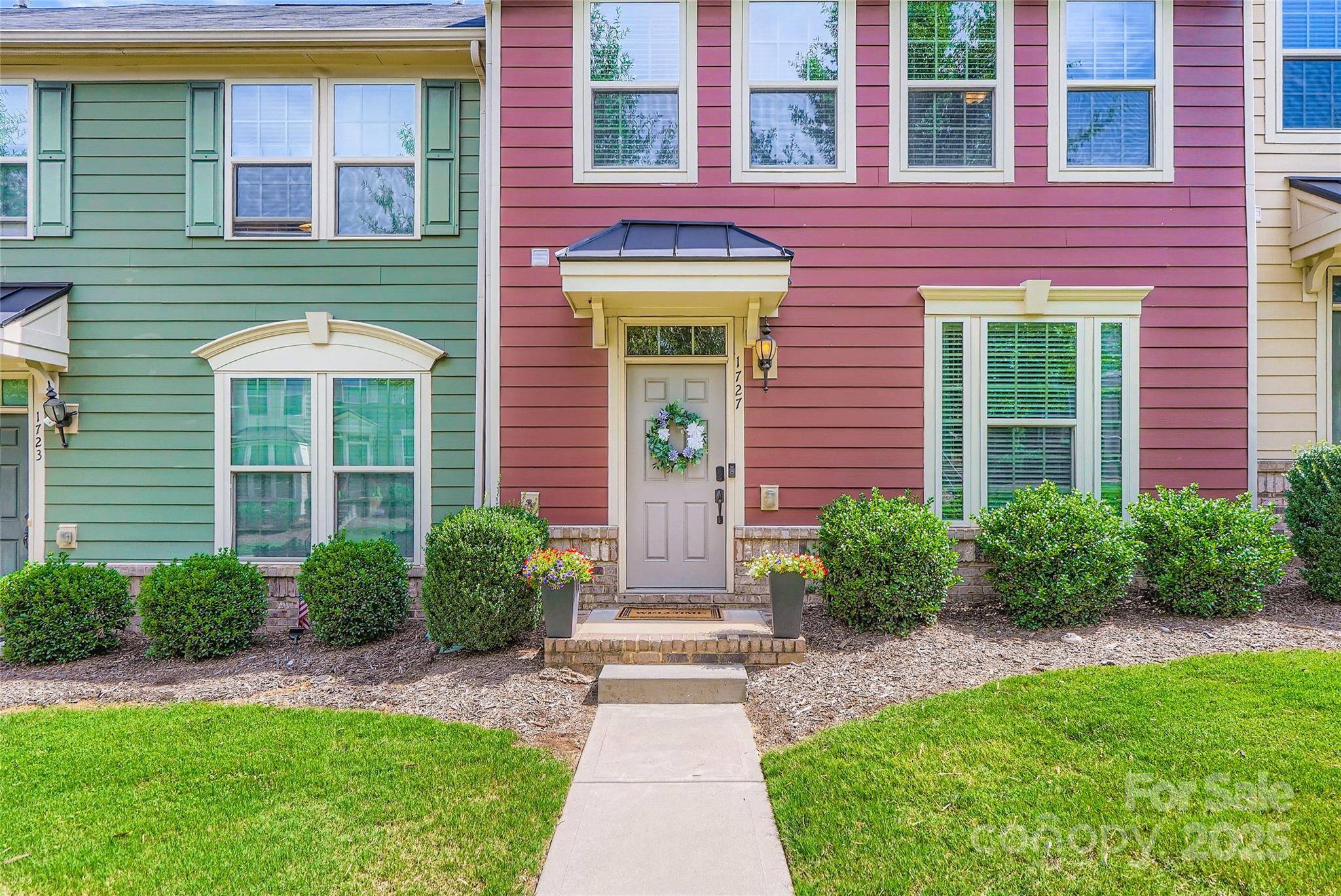 Charlotte, NC 28208,1727 Evergreen DR