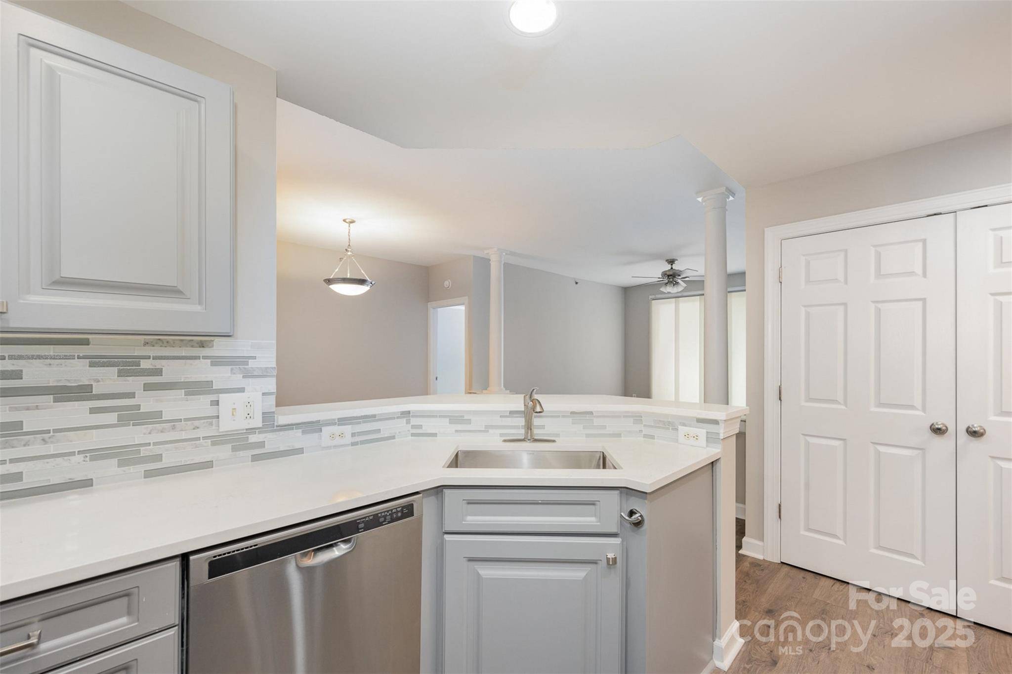 Charlotte, NC 28202,718 W Trade ST #314