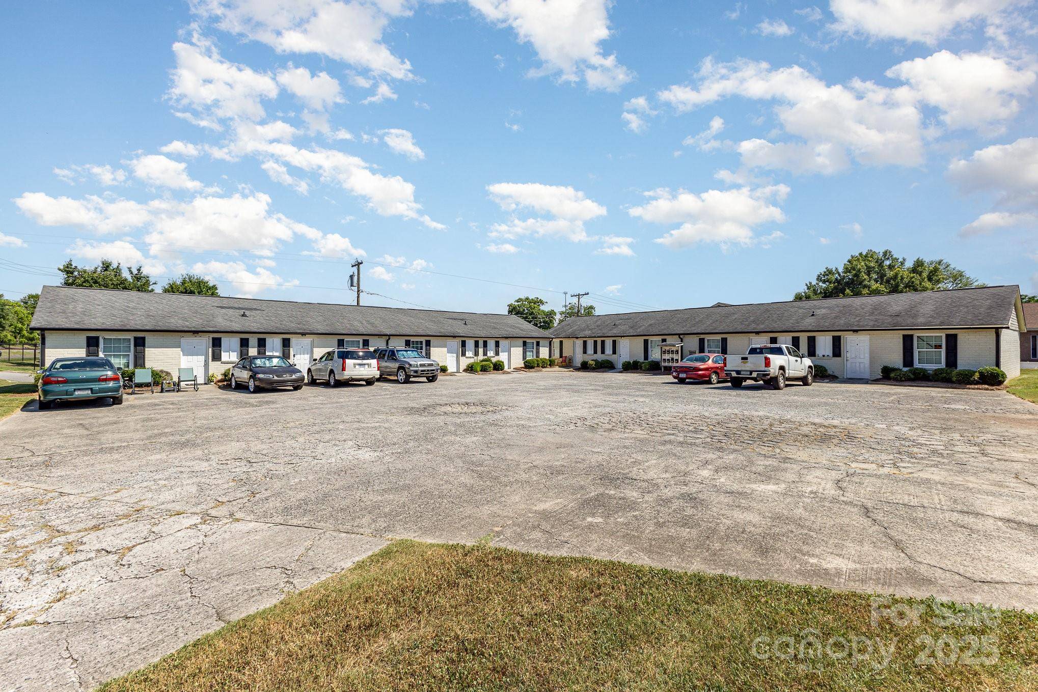 Gastonia, NC 28052,1655 N Webb ST