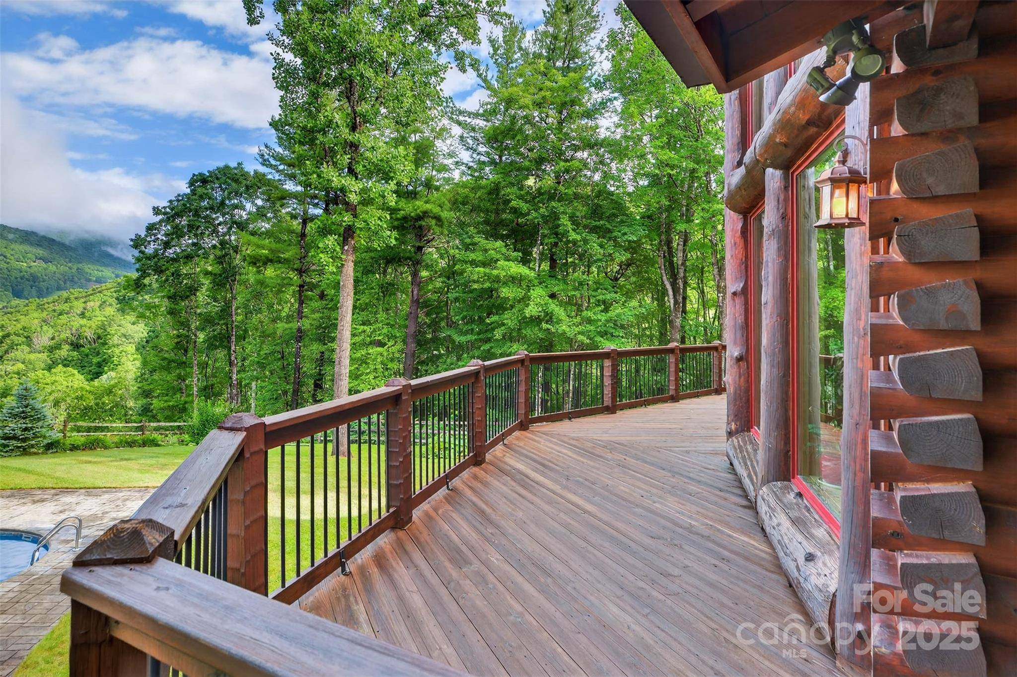 Boone, NC 28607,904 Bryan Hollow RD