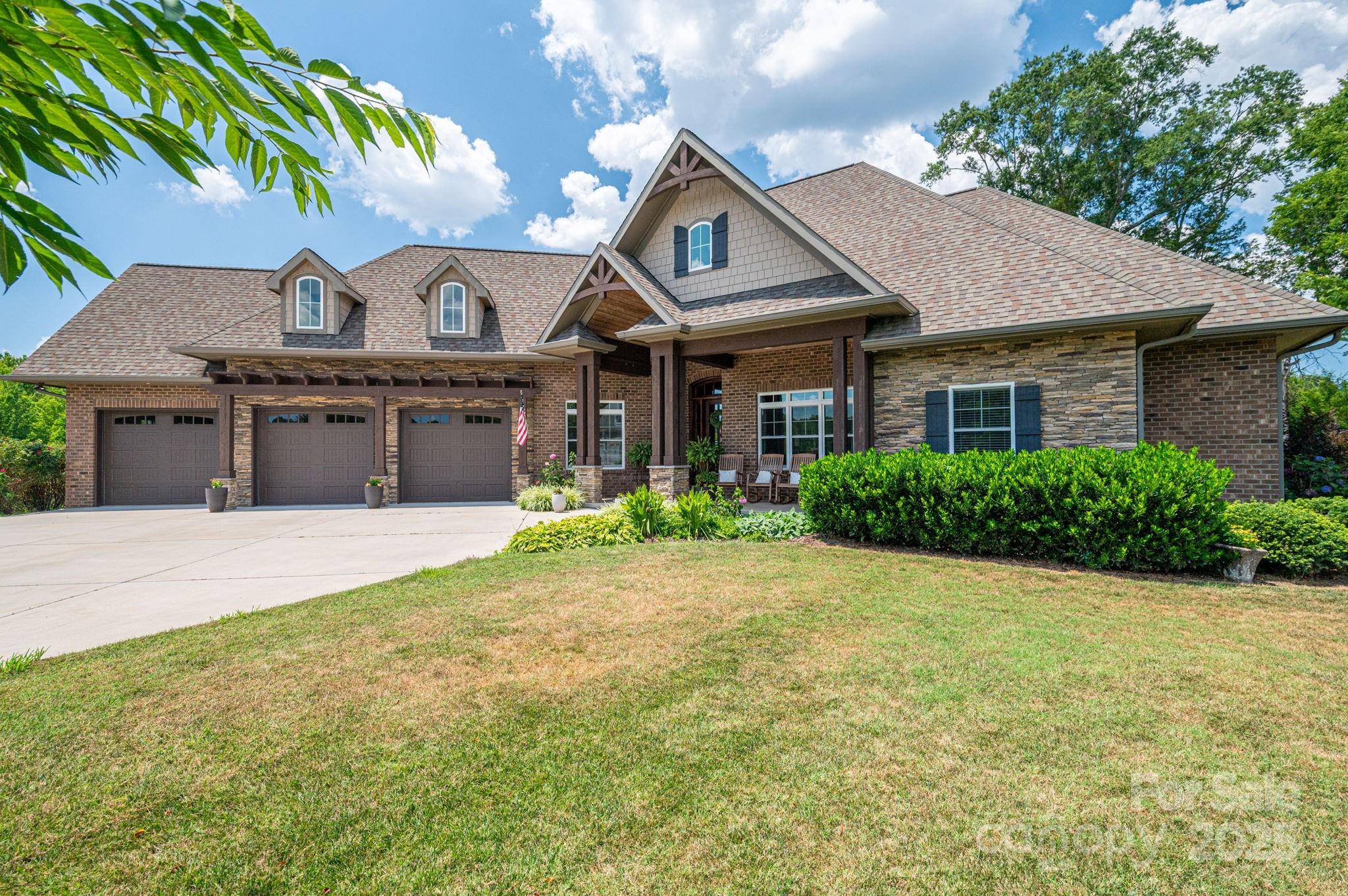 Lincolnton, NC 28092,2082 Upper Meadow RD