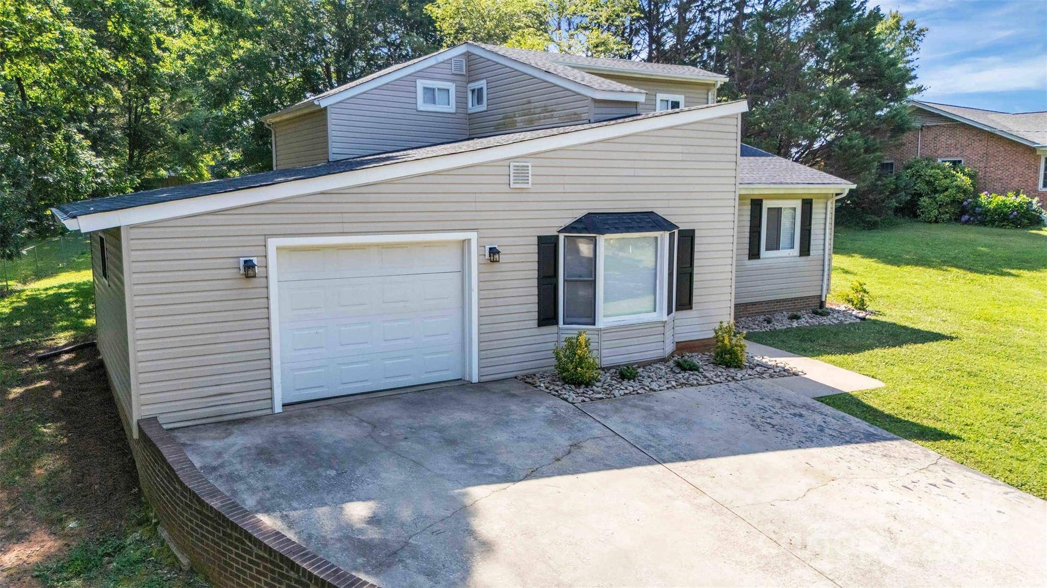 Taylorsville, NC 28681,108 Hillsboro RD