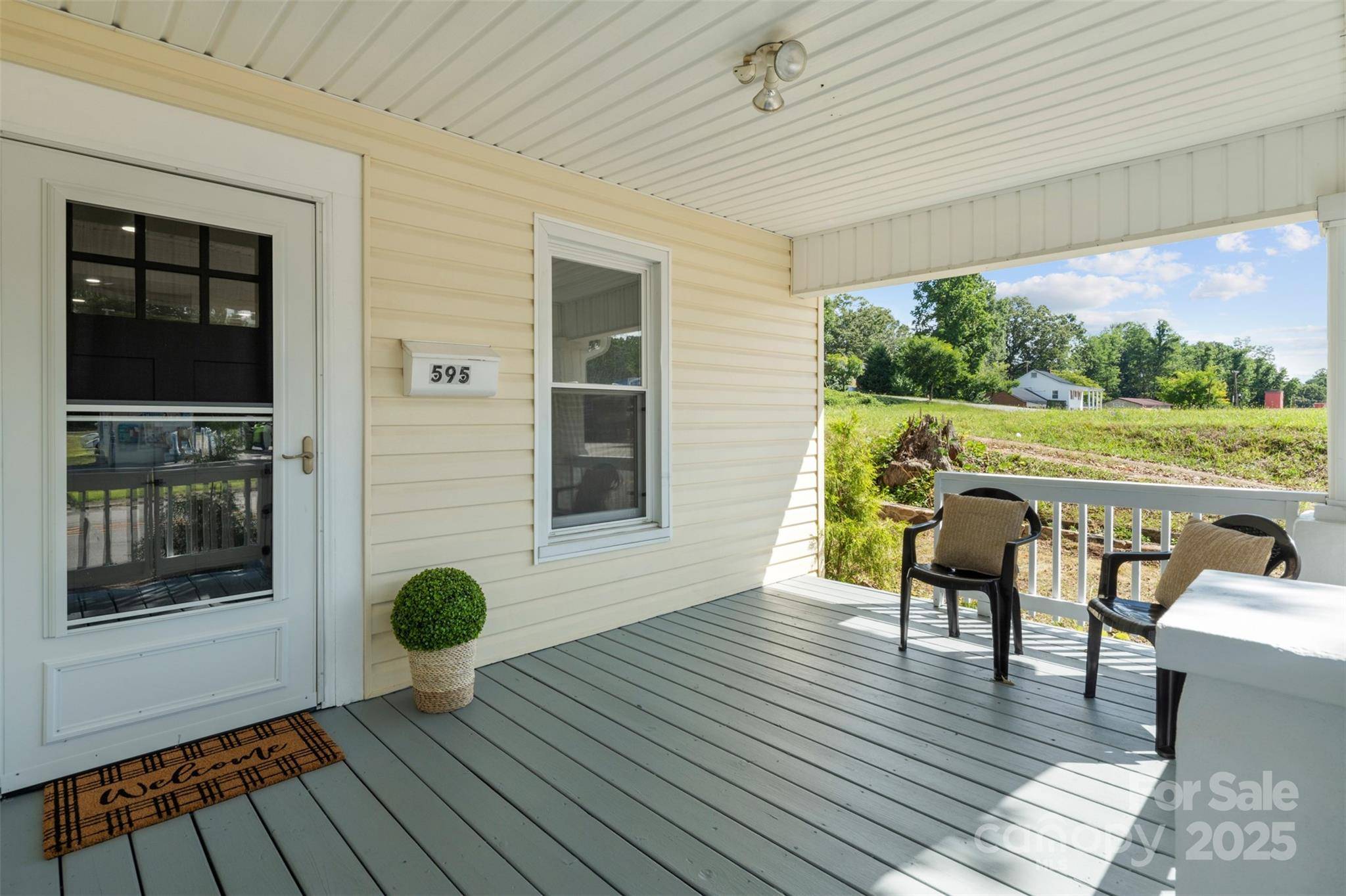 Marion, NC 28752,595 E Court ST