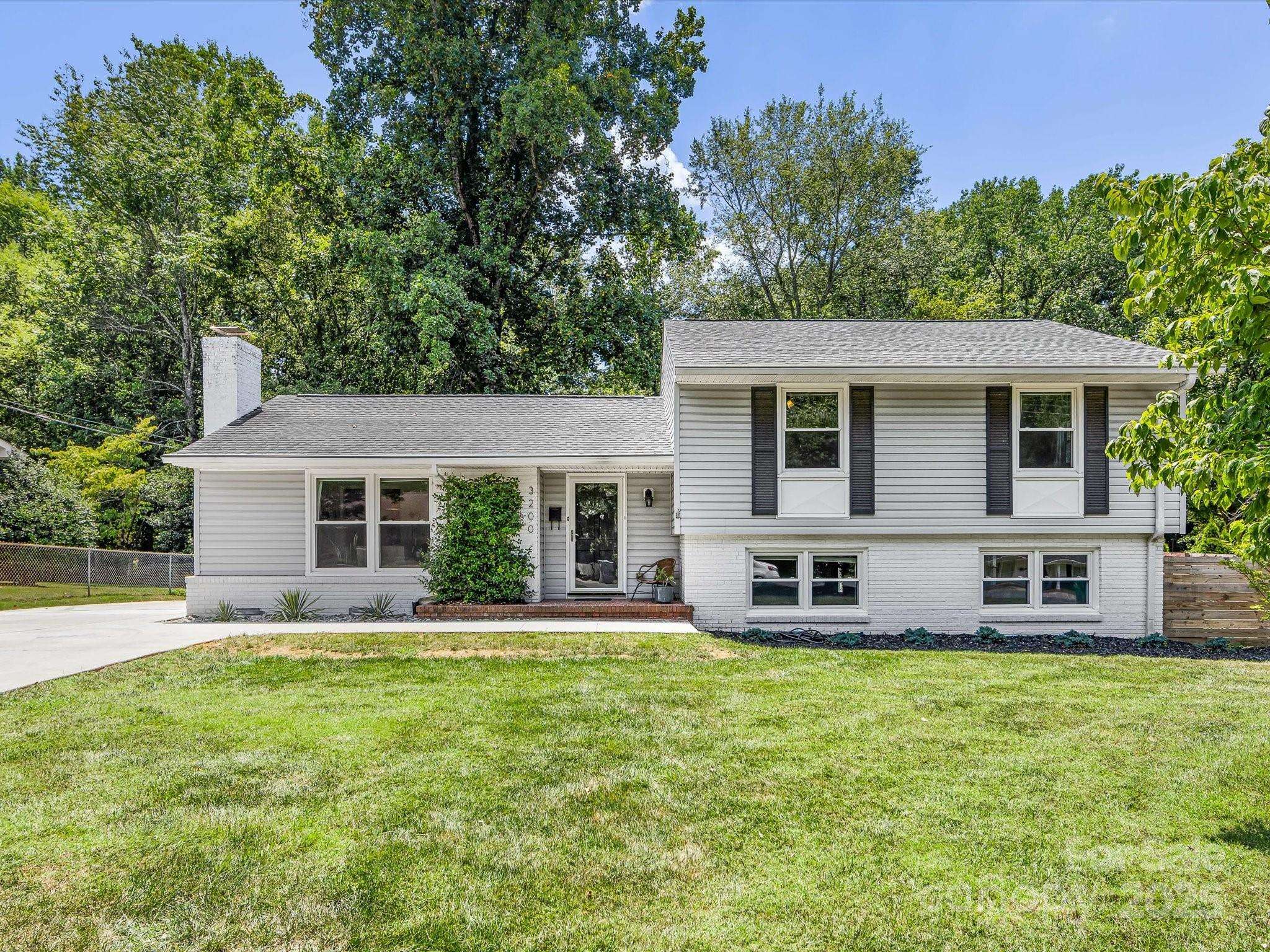 Charlotte, NC 28210,3200 Spring Valley RD
