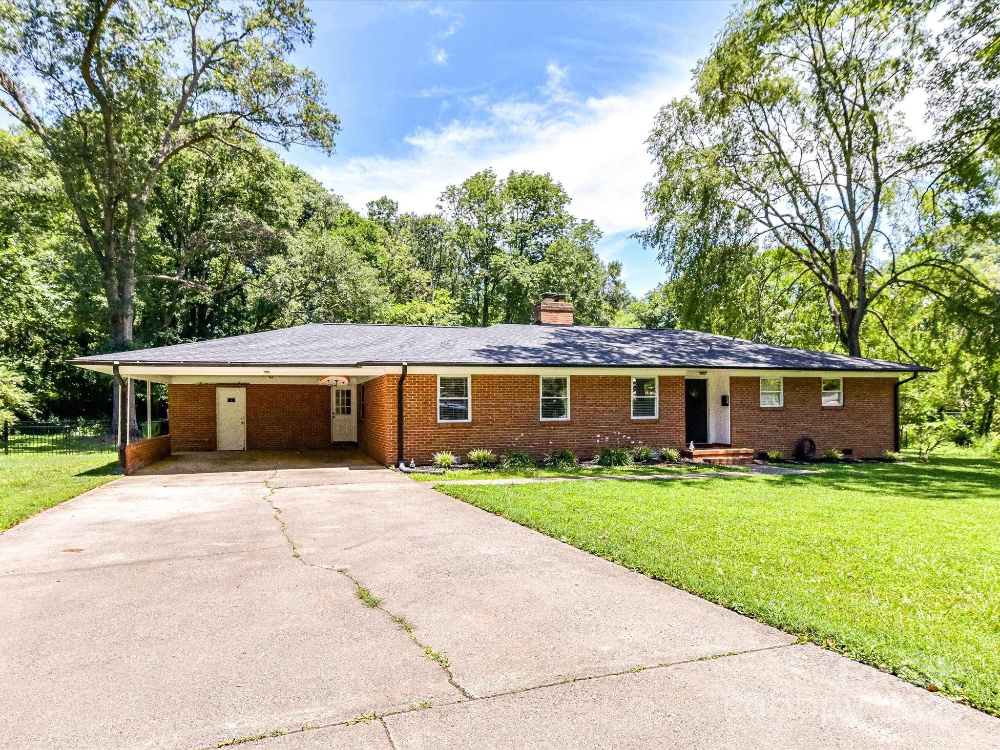 Mount Holly, NC 28120,240 Cedar LN