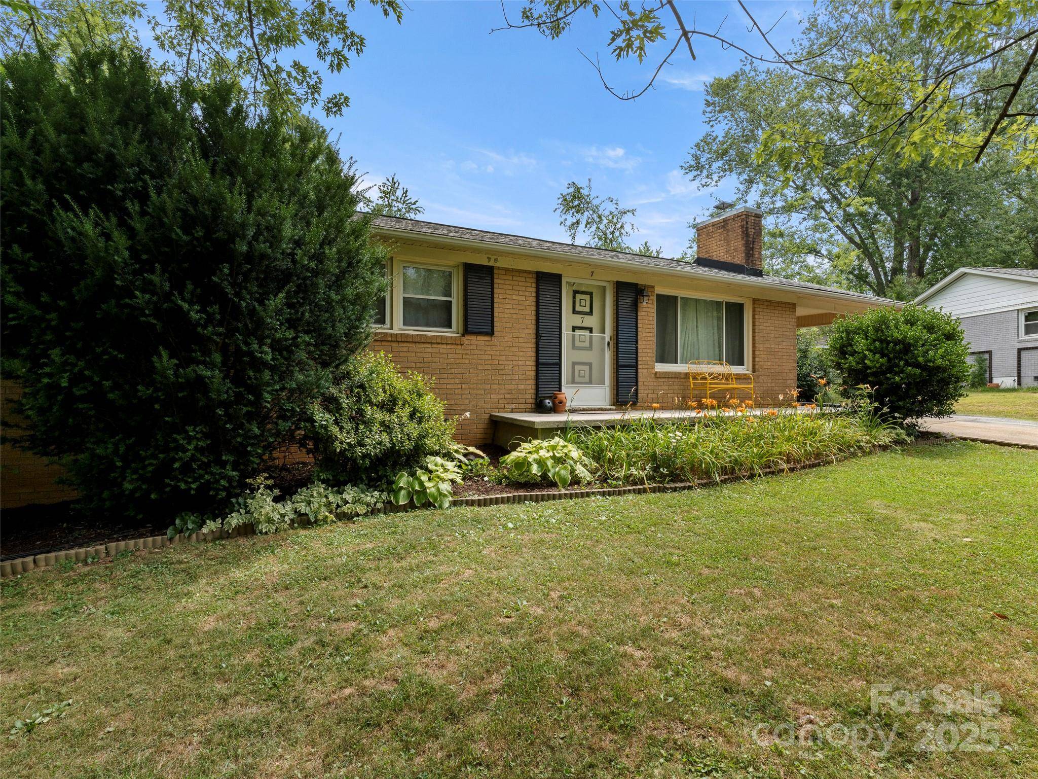Arden, NC 28704,7 Morgan BLVD