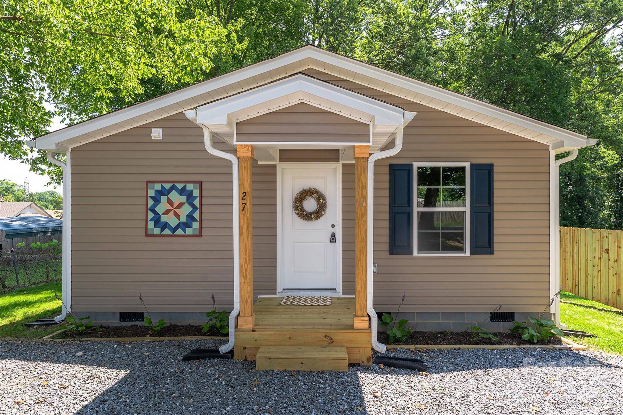 Marion, NC 28752,27 Forest Park RD