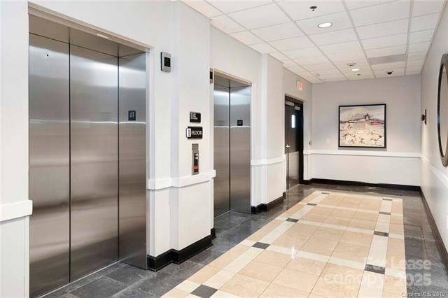 Charlotte, NC 28203,1315 East BLVD #406