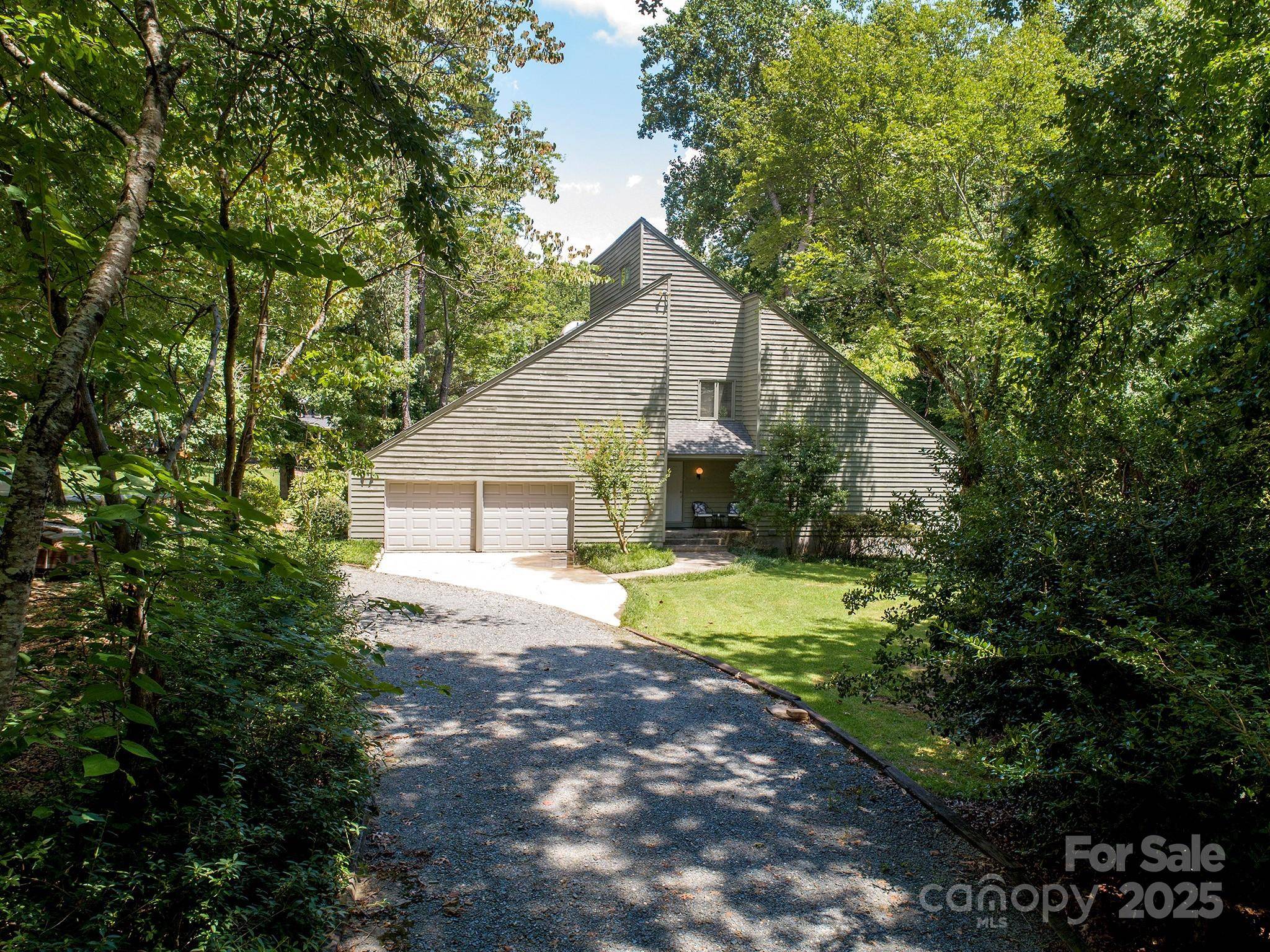 Matthews, NC 28105,10401 Andiron DR