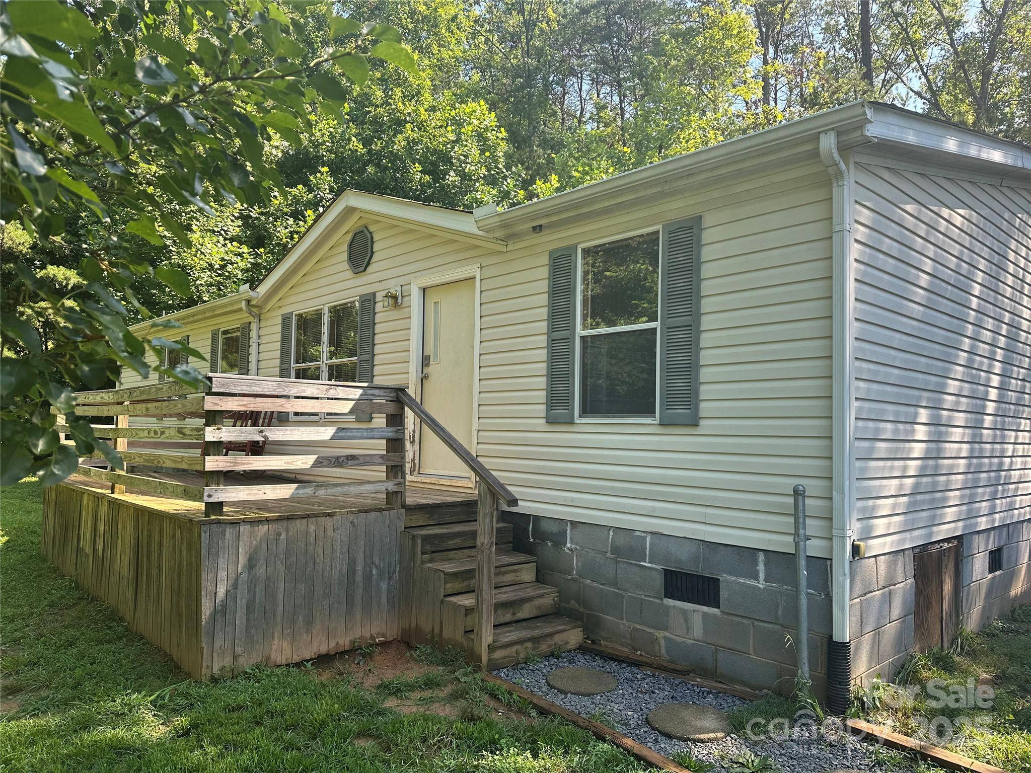 Old Fort, NC 28762,584 Ebenezer RD