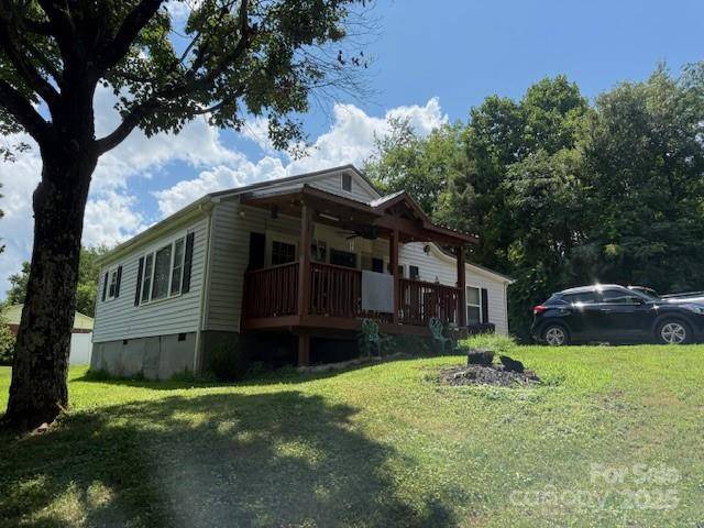 Morganton, NC 28655,332 Crawley DR