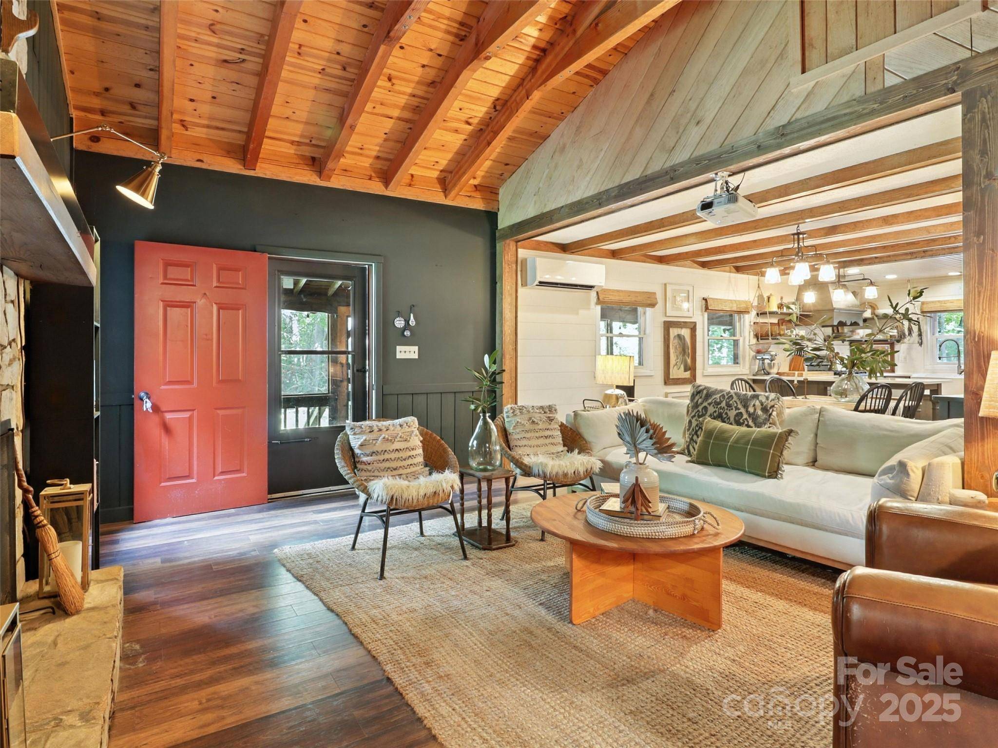 Burnsville, NC 28714,144 Byrd Park RD