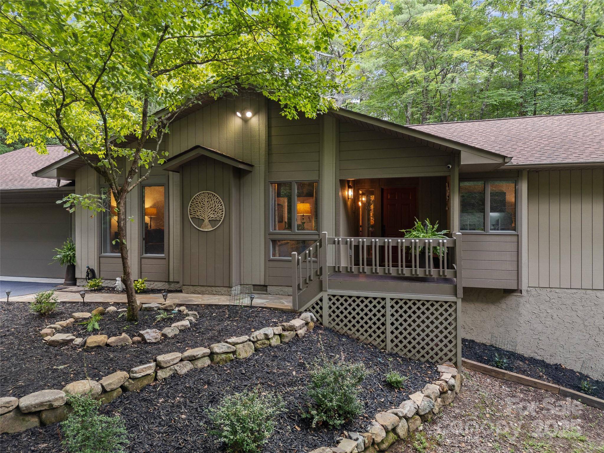 Brevard, NC 28712,943 Salola LN