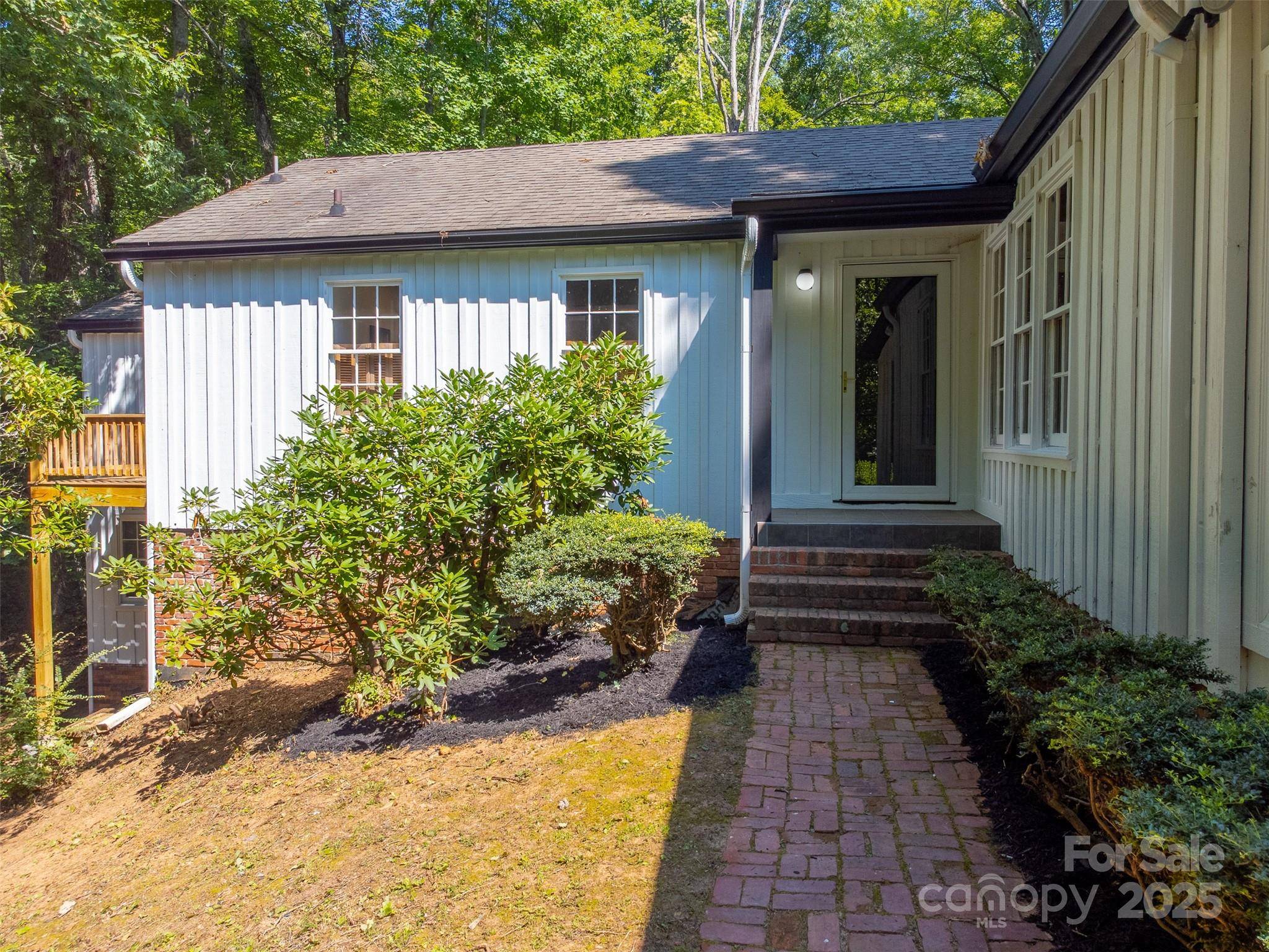 Cullowhee, NC 28723,197 Briar Patch RD