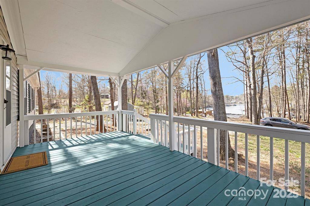 Badin Lake, NC 28127,140 Sanford LN