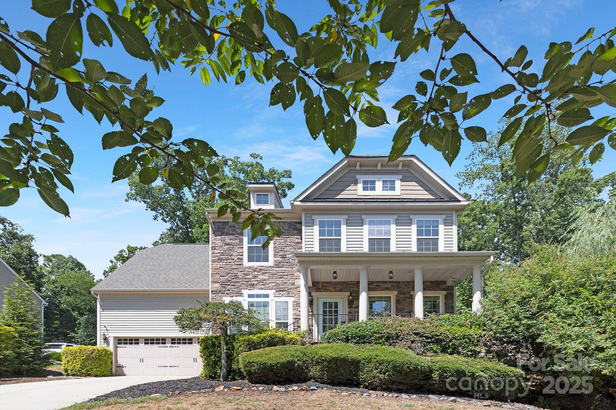 Clover, SC 29710,446 Leaf Arbor CT