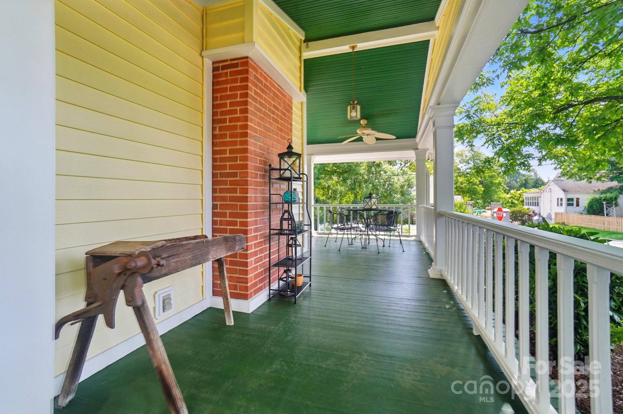 Belmont, NC 28012,22 Poplar ST