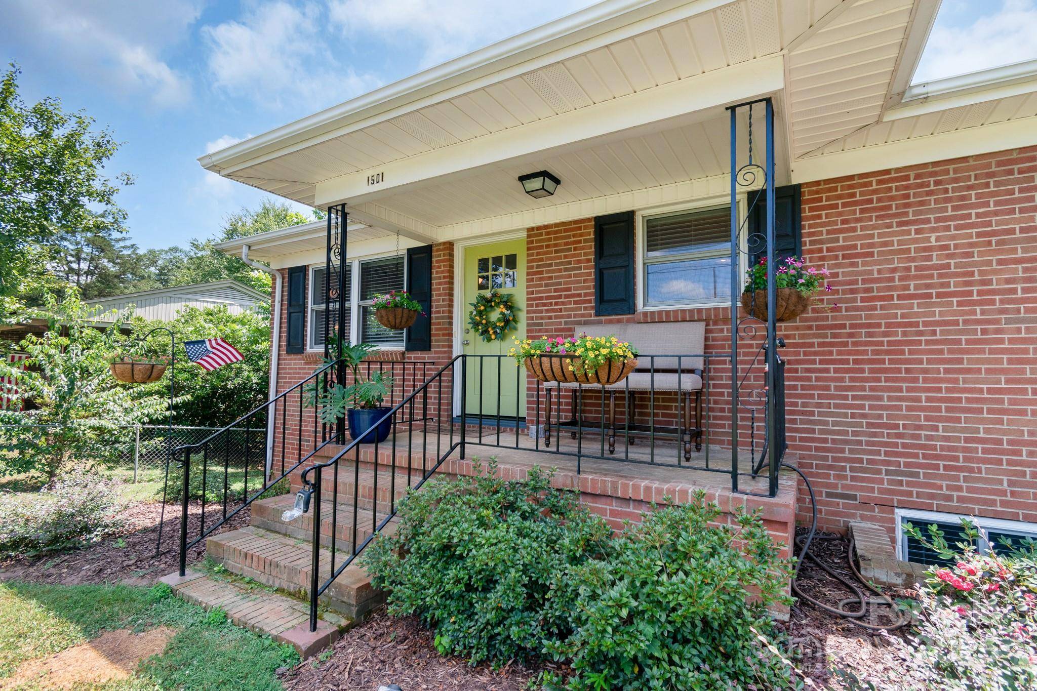 Mount Holly, NC 28120,1501 Old Hickory Grove RD