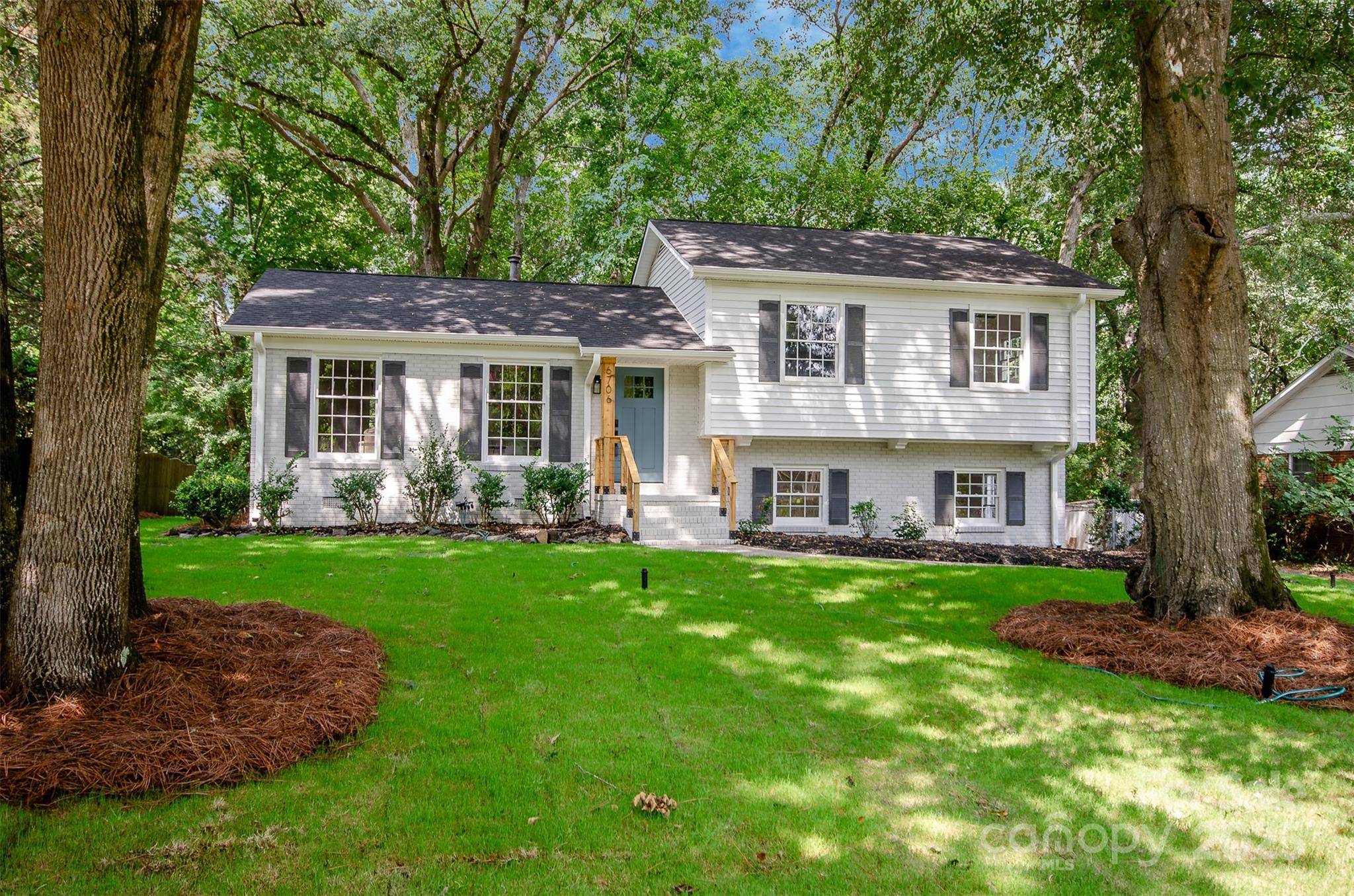 Charlotte, NC 28226,6706 Queensberry DR