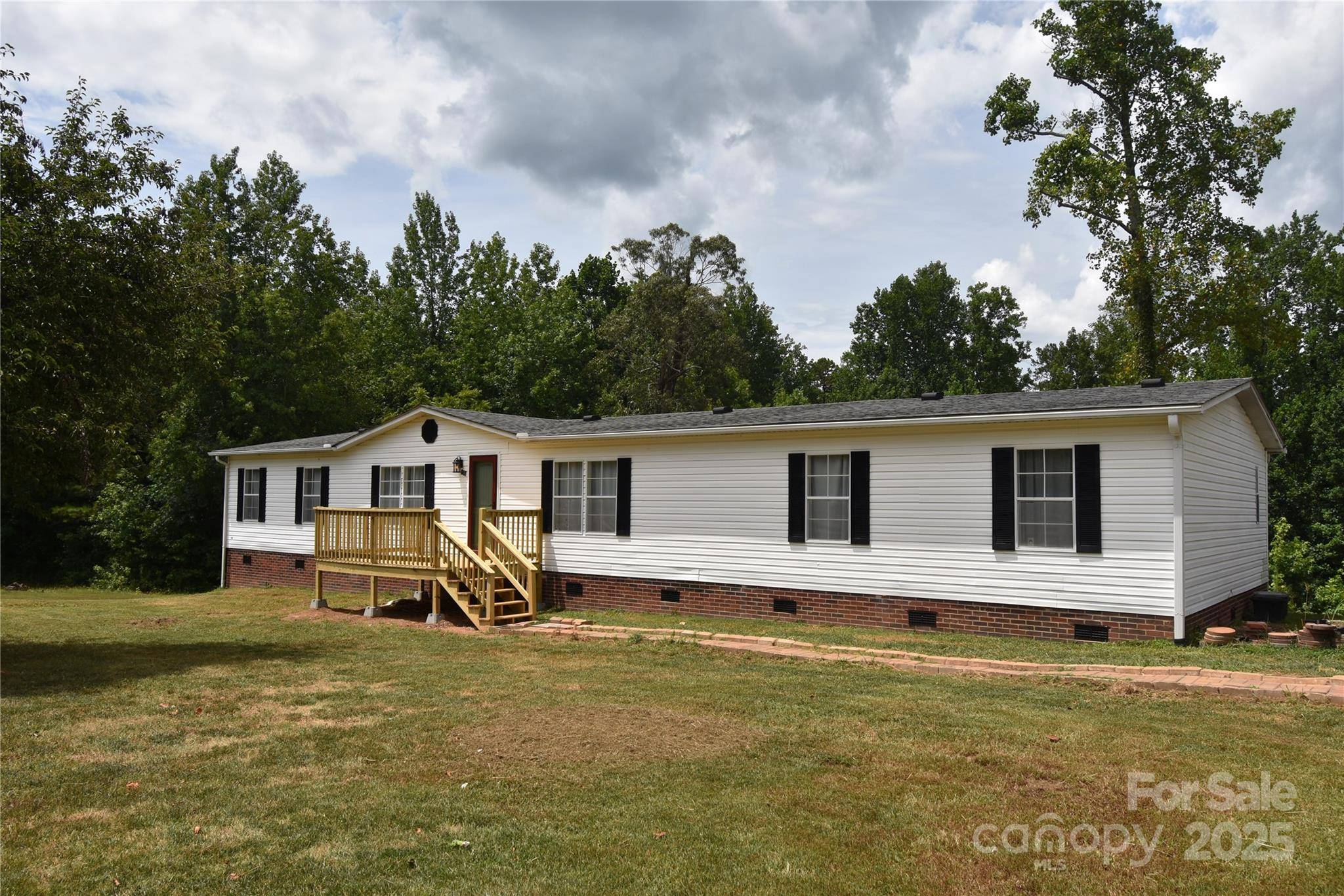 Grover, NC 28073,106 Holden DR