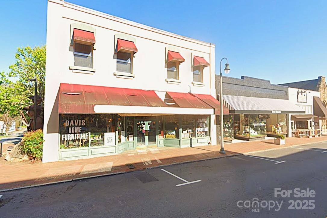 Waynesville, NC 28786,93 N Main ST