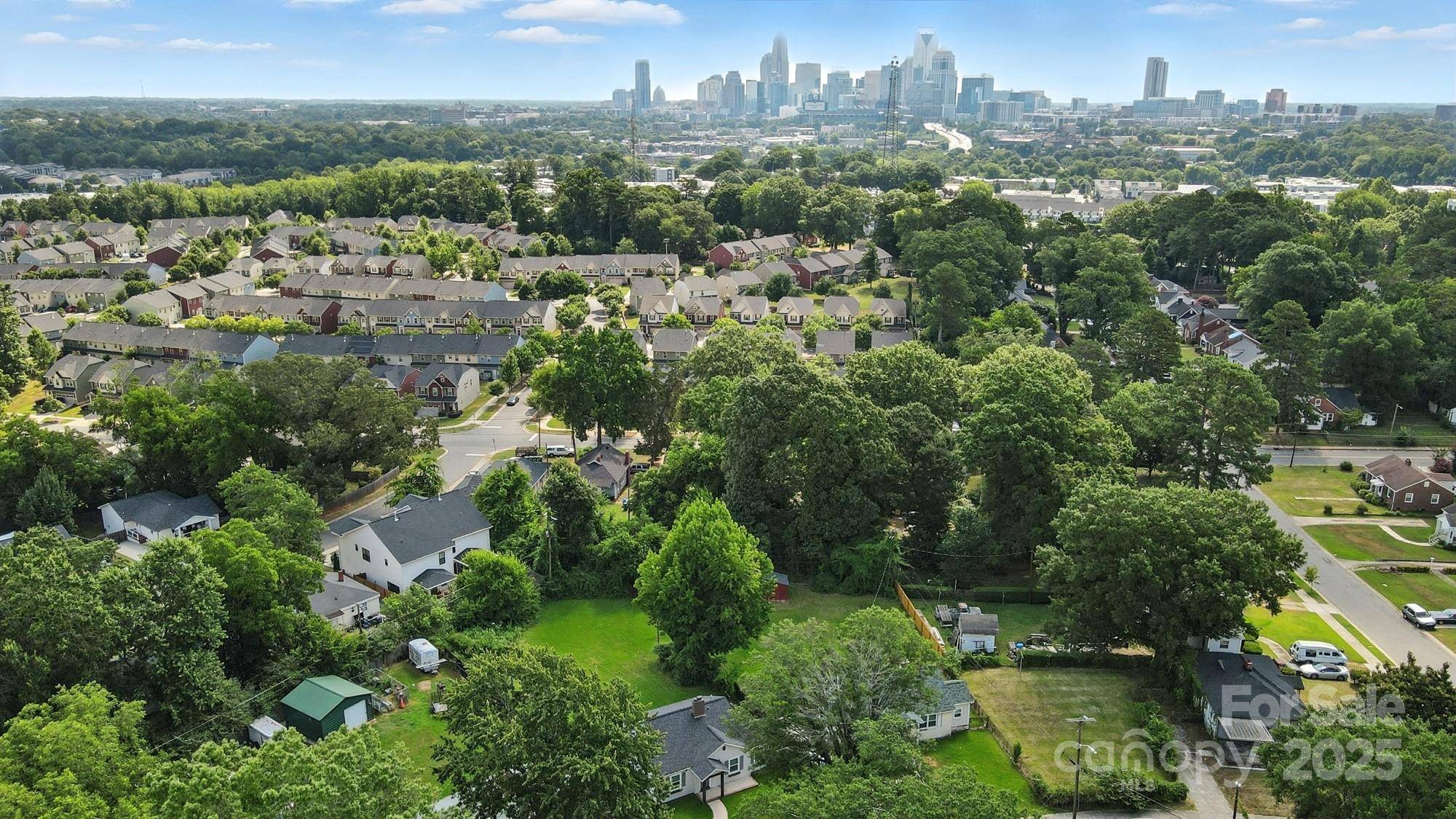 Charlotte, NC 28208,2437 Remount RD