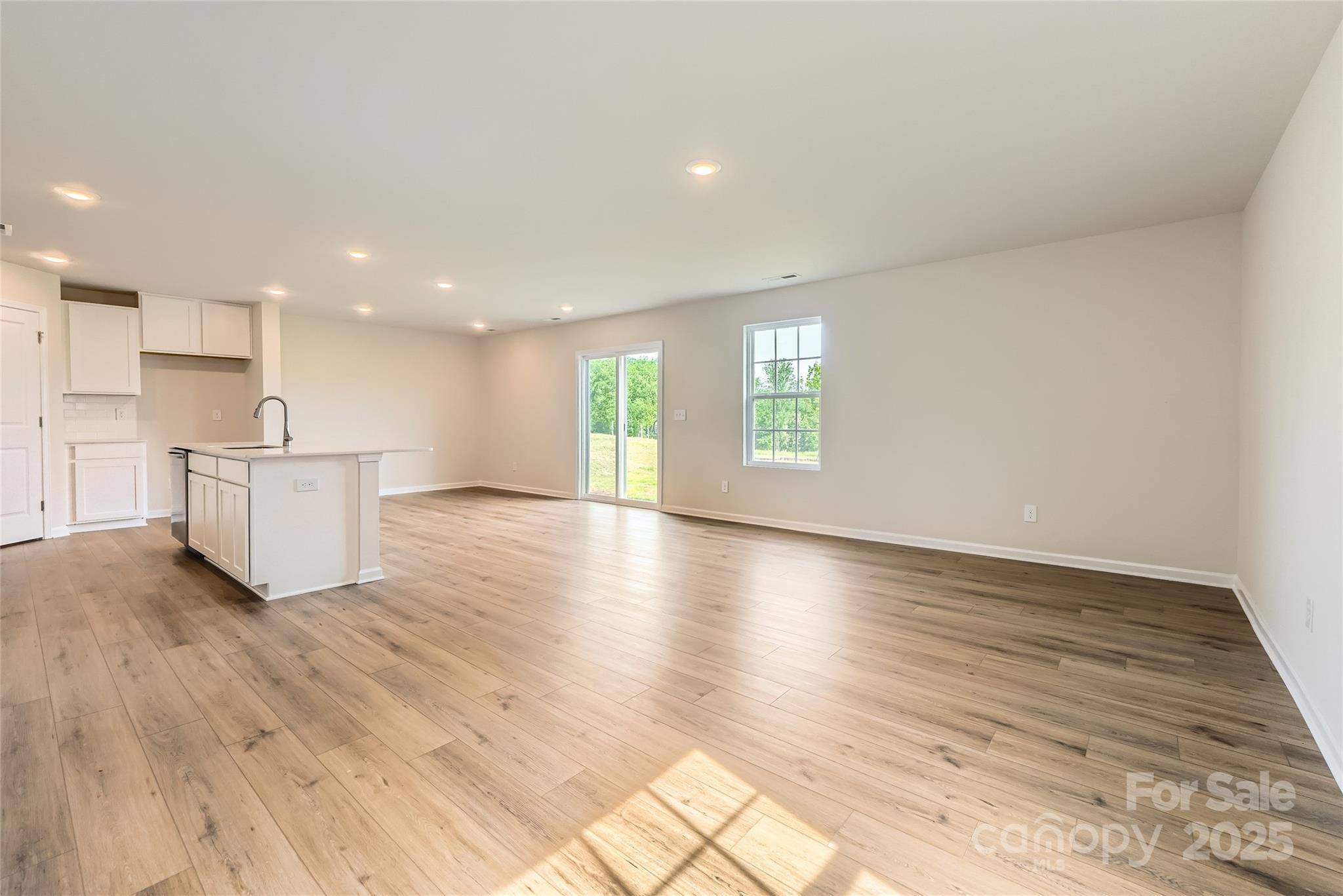 Troutman, NC 28166,106 Astor ST