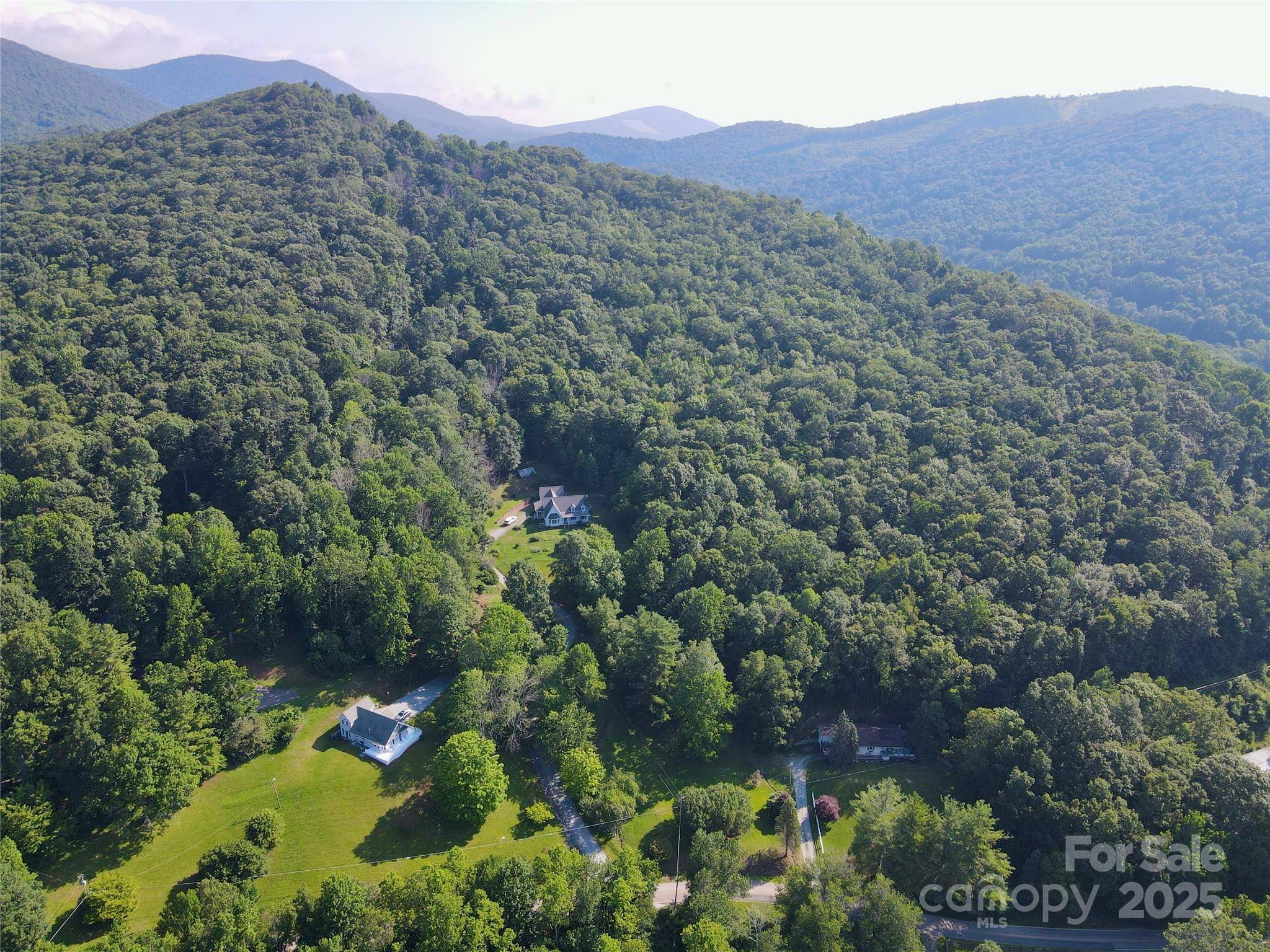 Boone, NC 28607,716 hopewell church RD