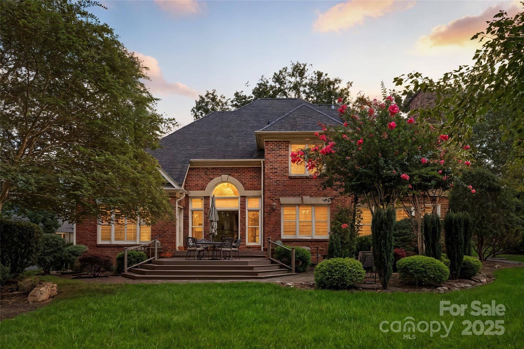 Davidson, NC 28036,18901 Riverwind LN