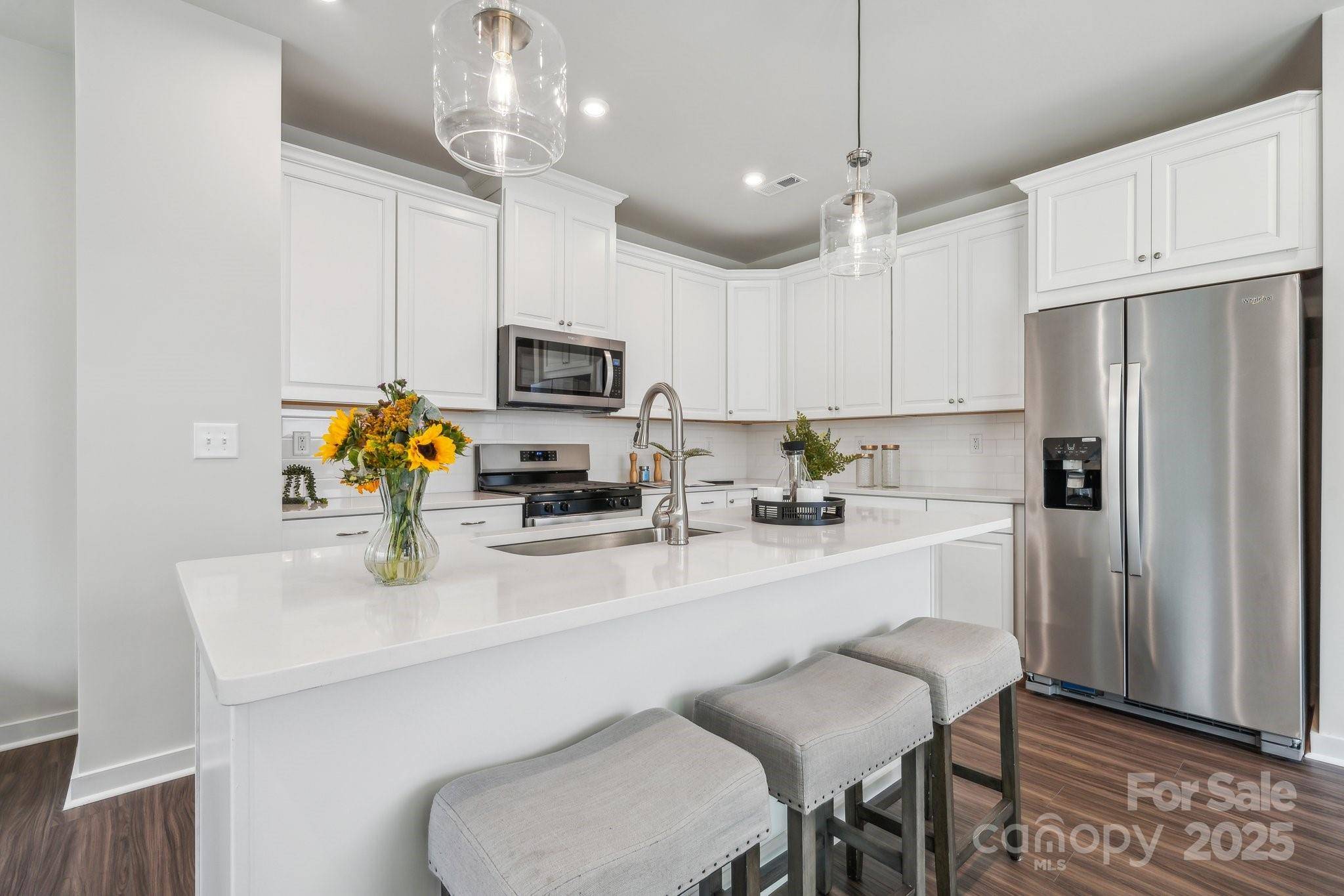 Charlotte, NC 28269,9309 Munsing DR #141