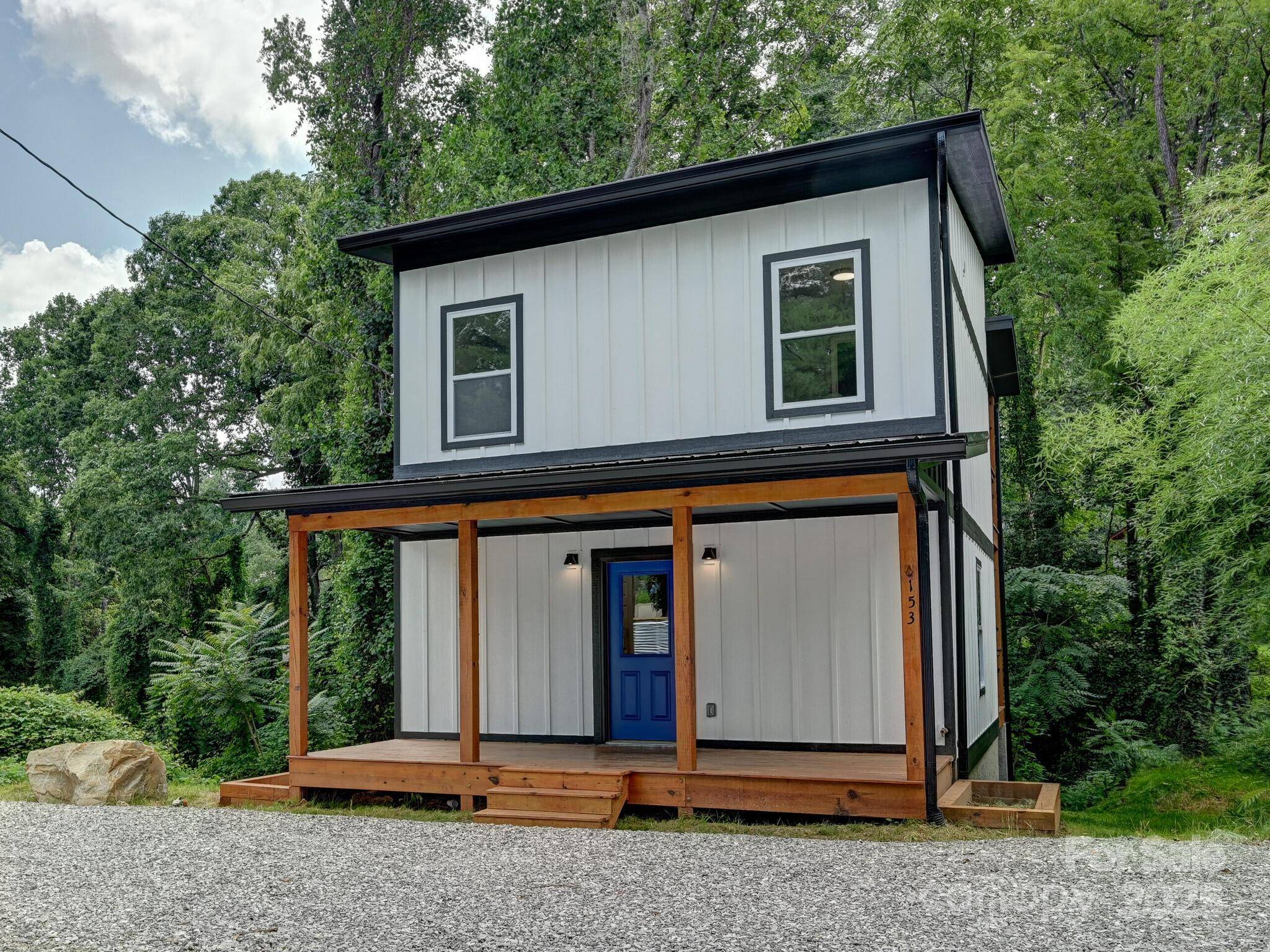 Asheville, NC 28806,153 State ST