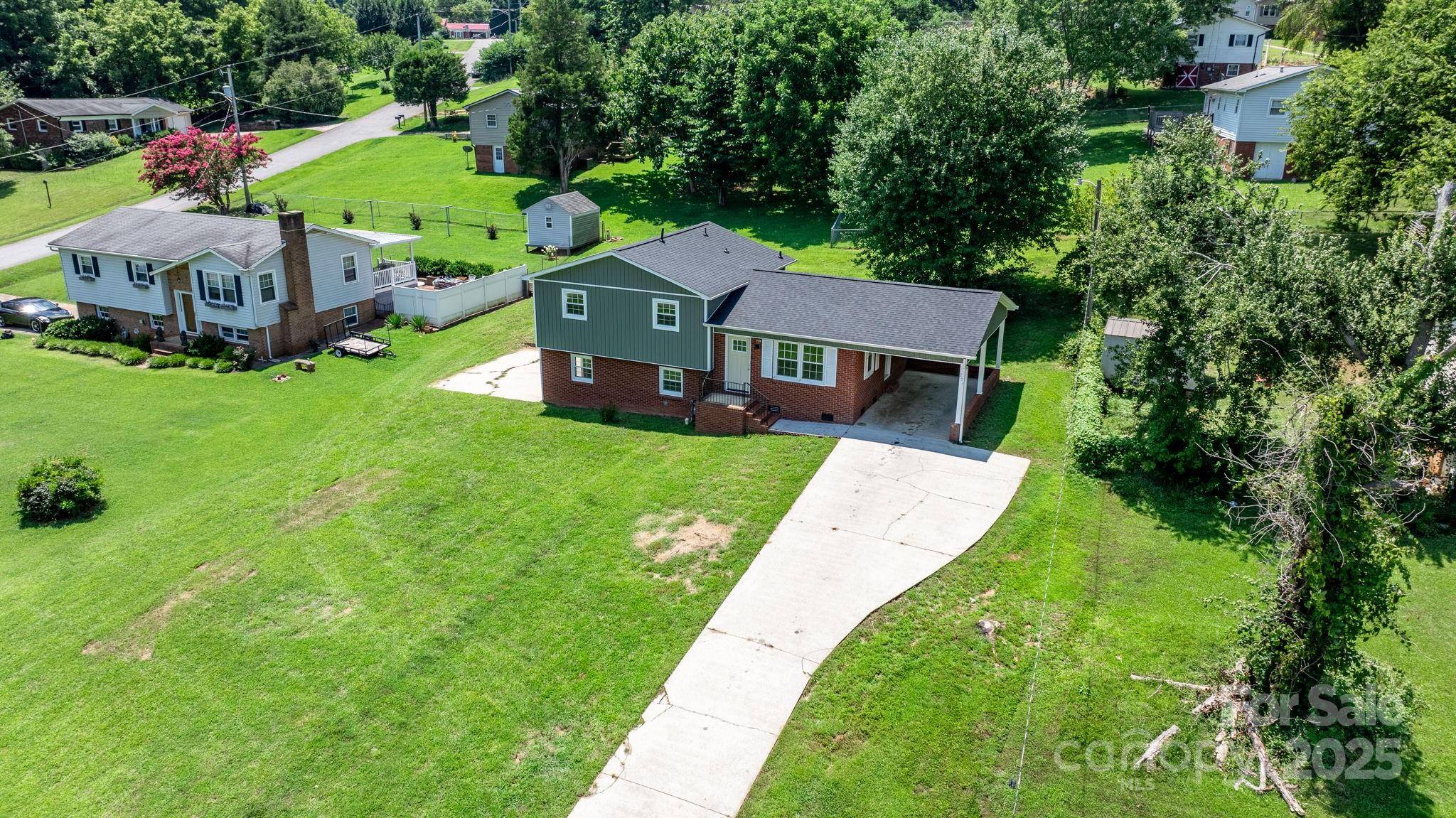 Newton, NC 28658,204 Shannonbrook DR