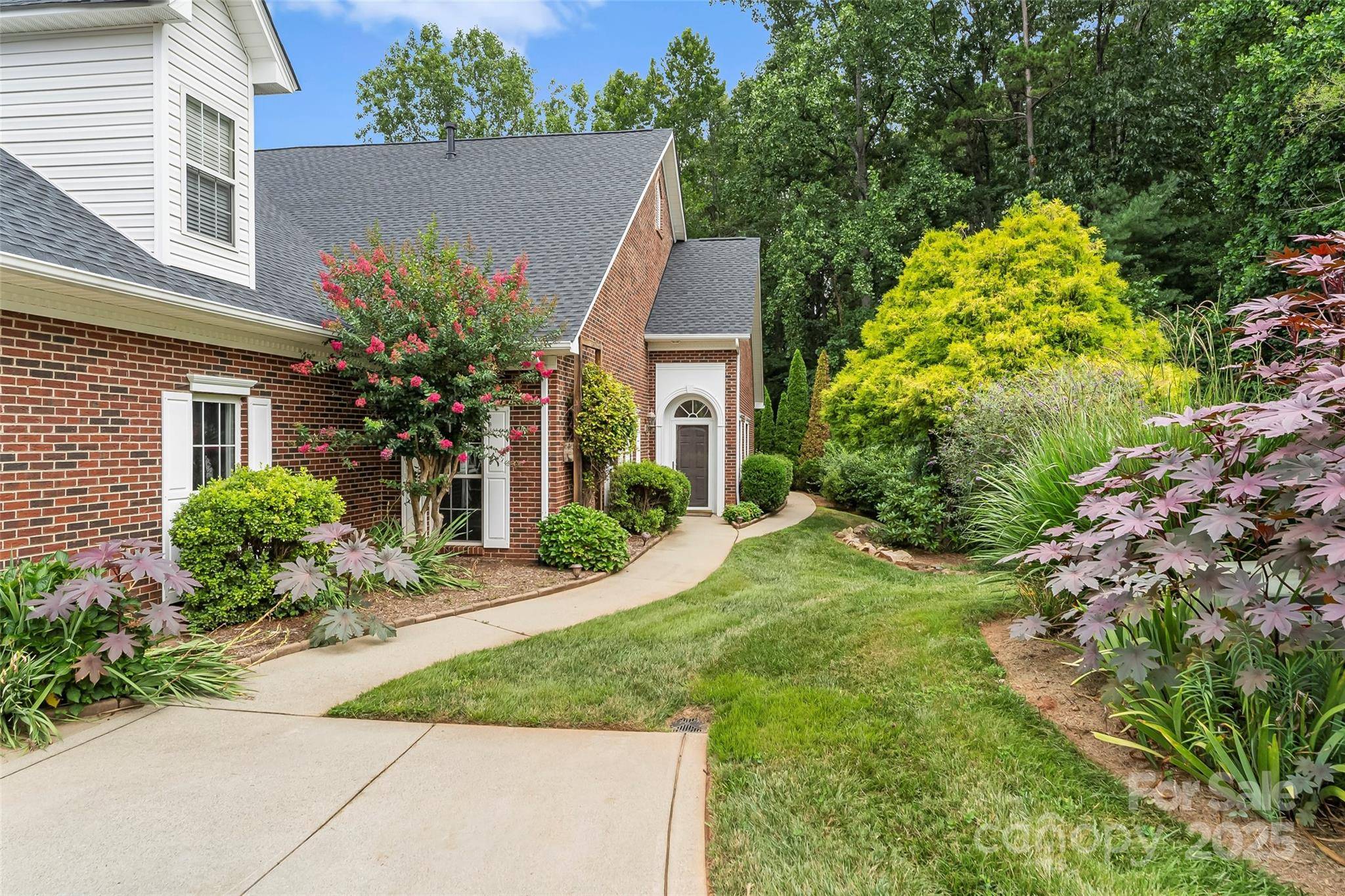 Hickory, NC 28601,1143 21st AVE NE