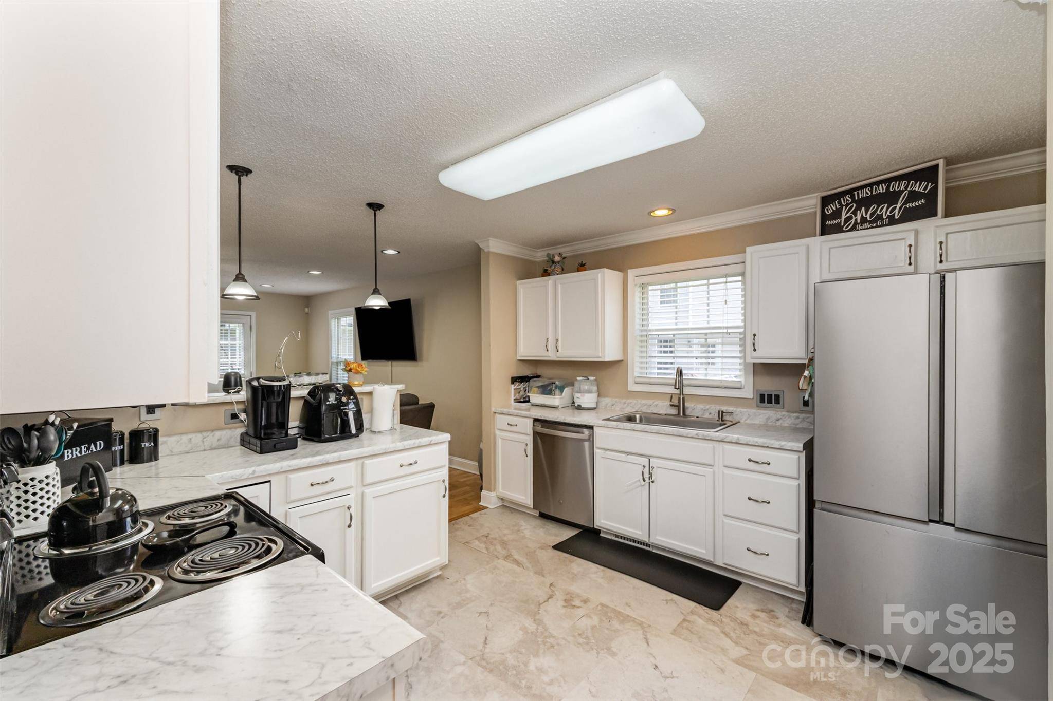 Kannapolis, NC 28083,2040 Brantley Creek DR