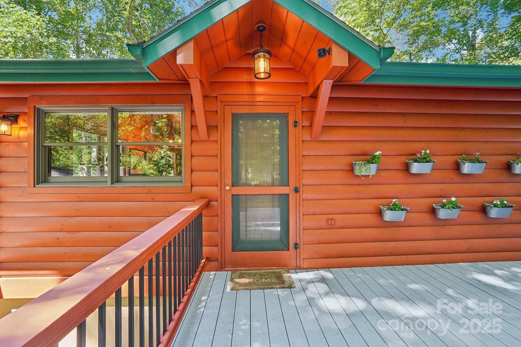 Waynesville, NC 28786,128 Chancery LN